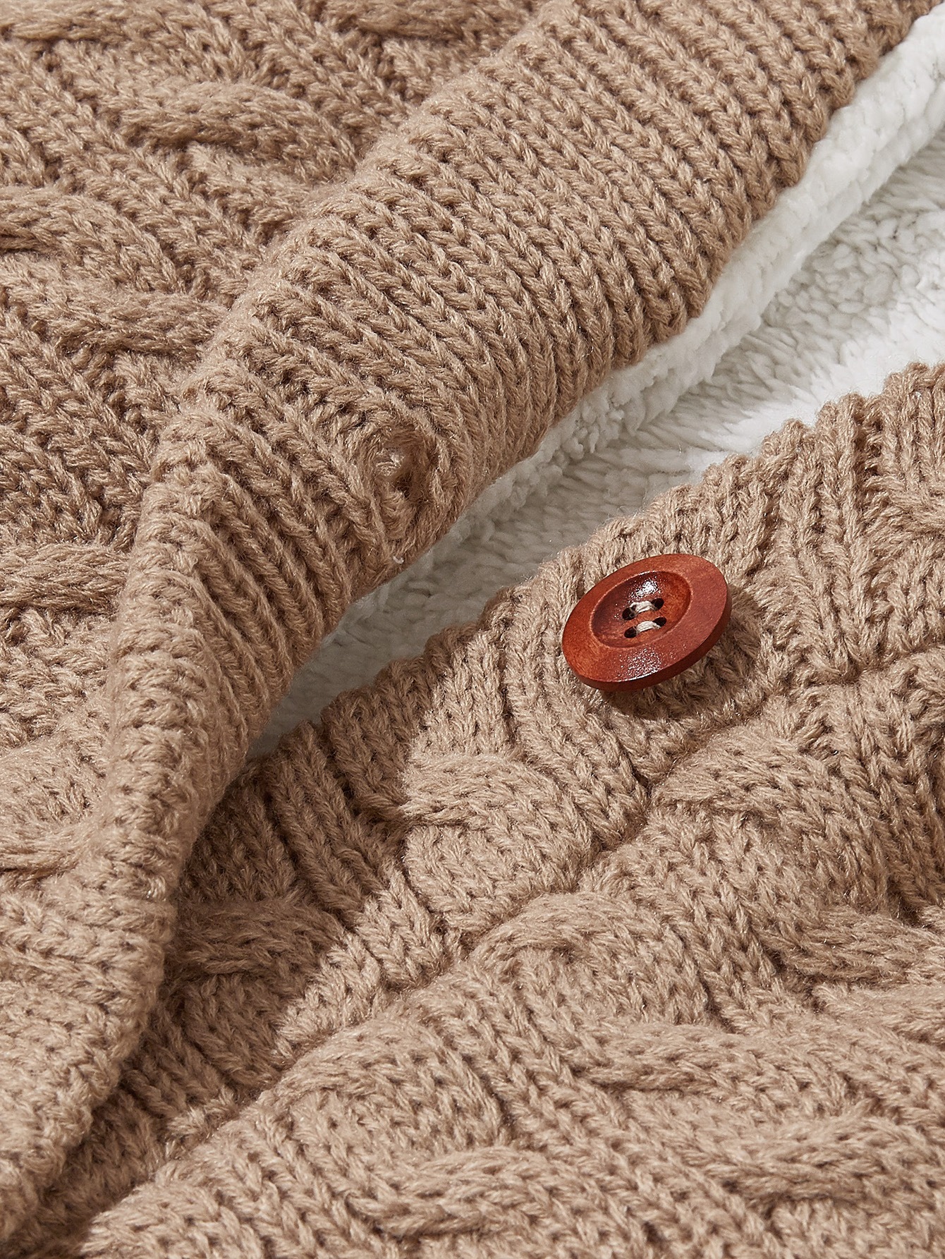 Custom Knitted Warm Blanket for Baby in Baby Carrier