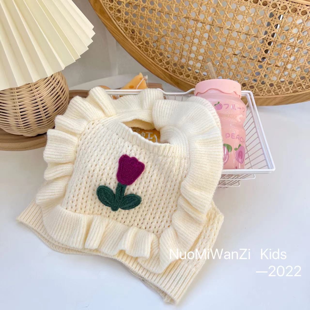 2024 new girls autumn lace collar vest children's autumn cute baby sweater