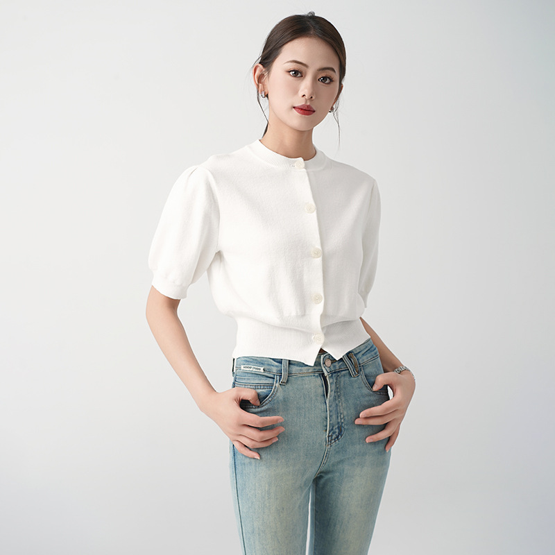 White O Neck Cotton Short Sleeve Cardigan Outfit