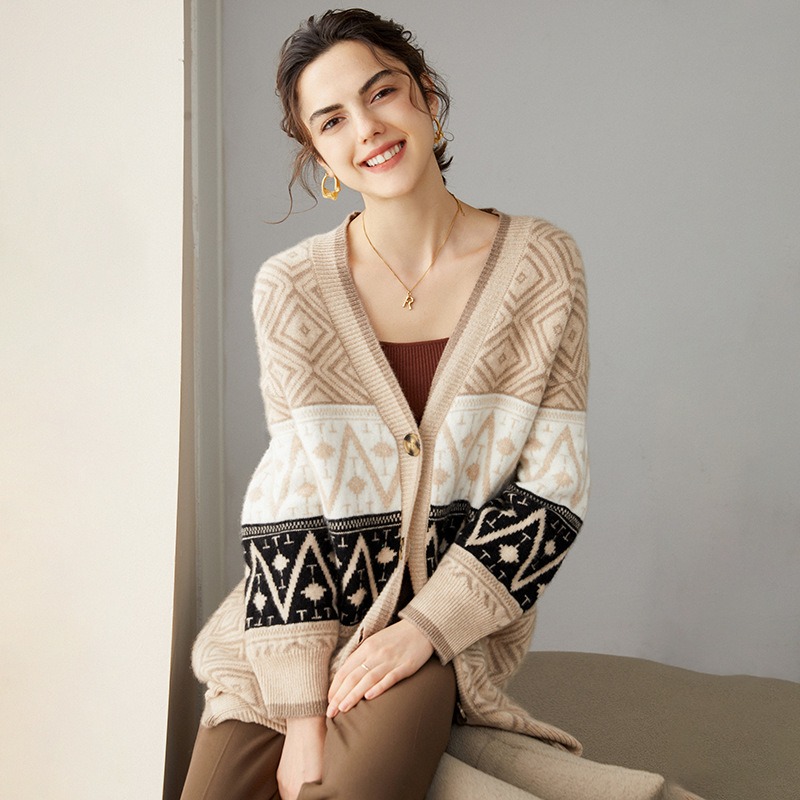 Light Luxury High- End V- Veck  Stitching Colorful Thick Long- Sleeved Sweater 100 Cashmere Sweater