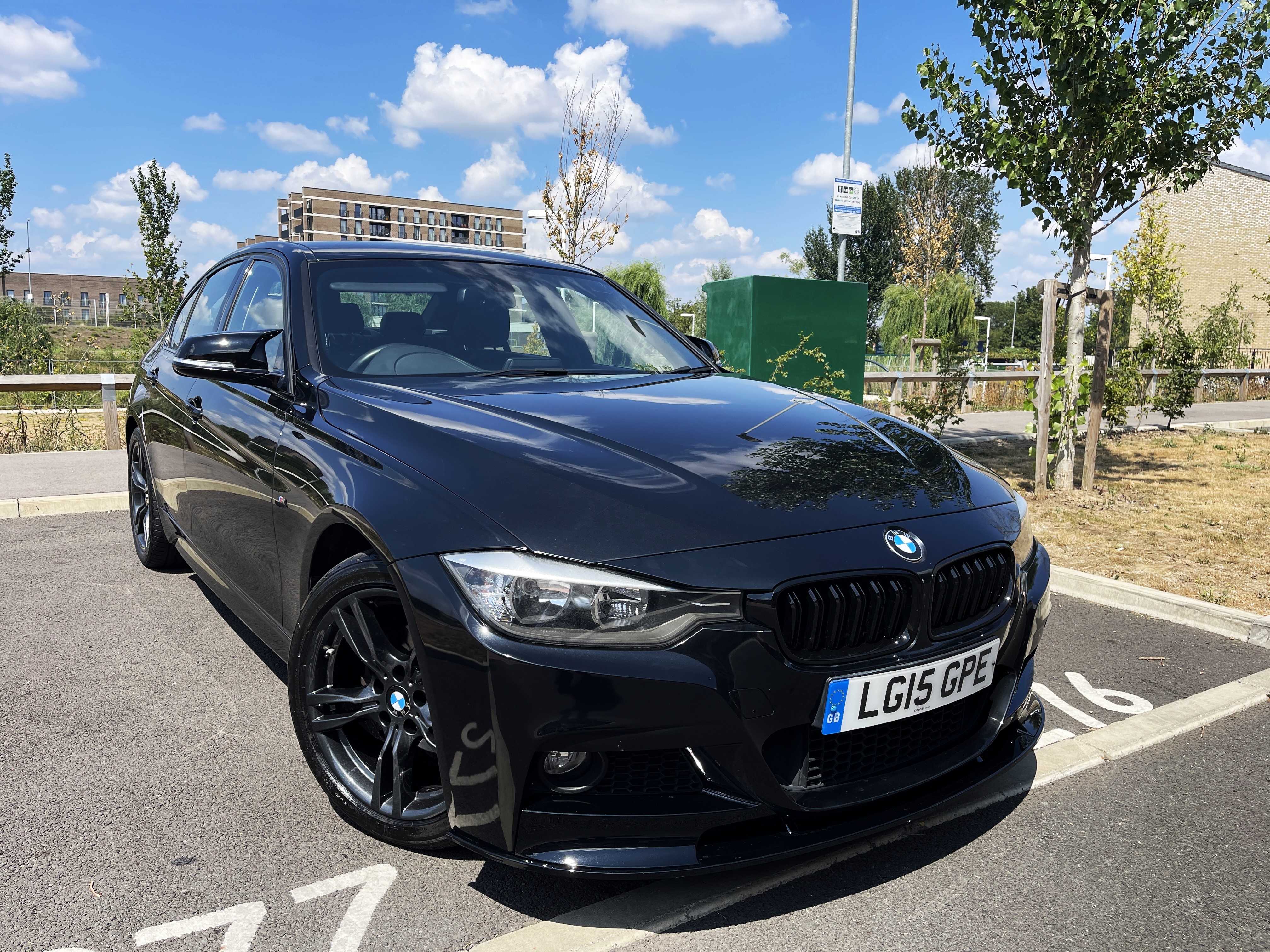 BMW 3 Series | Saloon (2015) 2.0 320i M Sport Saloon 4dr Petrol Auto xDrive Euro 6 (s/s) (184 ps)