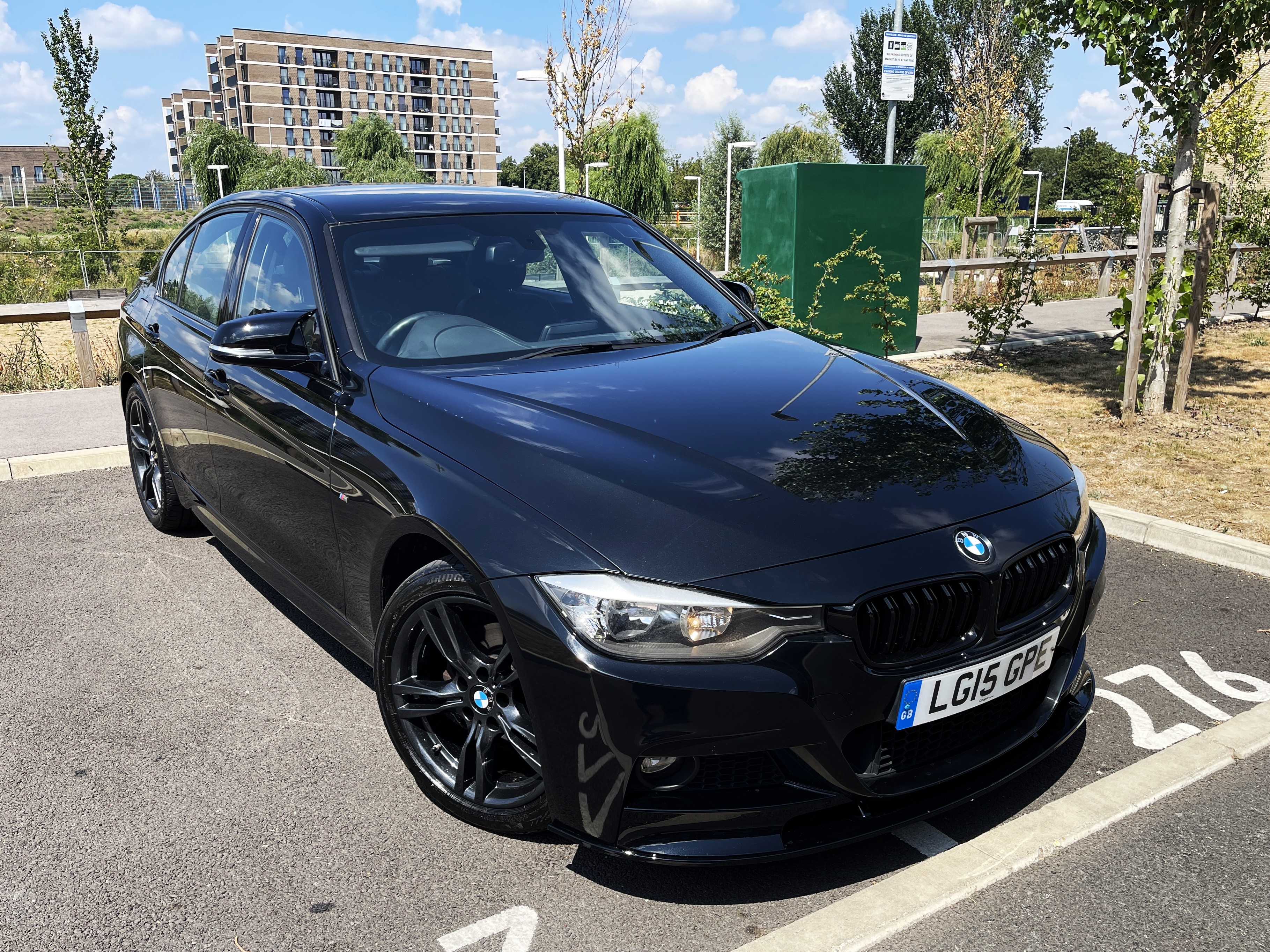 BMW 3 Series | Saloon (2015) 2.0 320i M Sport Saloon 4dr Petrol Auto xDrive Euro 6 (s/s) (184 ps)