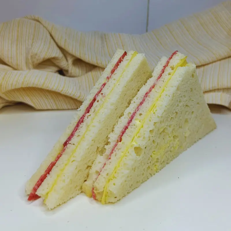 Sandwich de miga - Salame y Queso