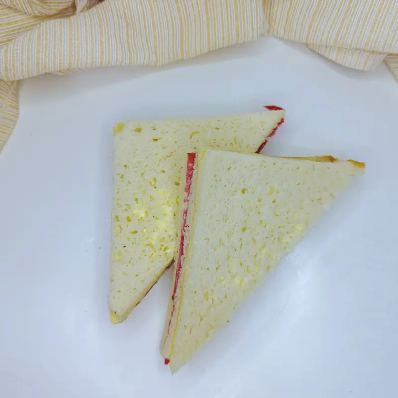 Sandwich de miga - Salame y Queso  