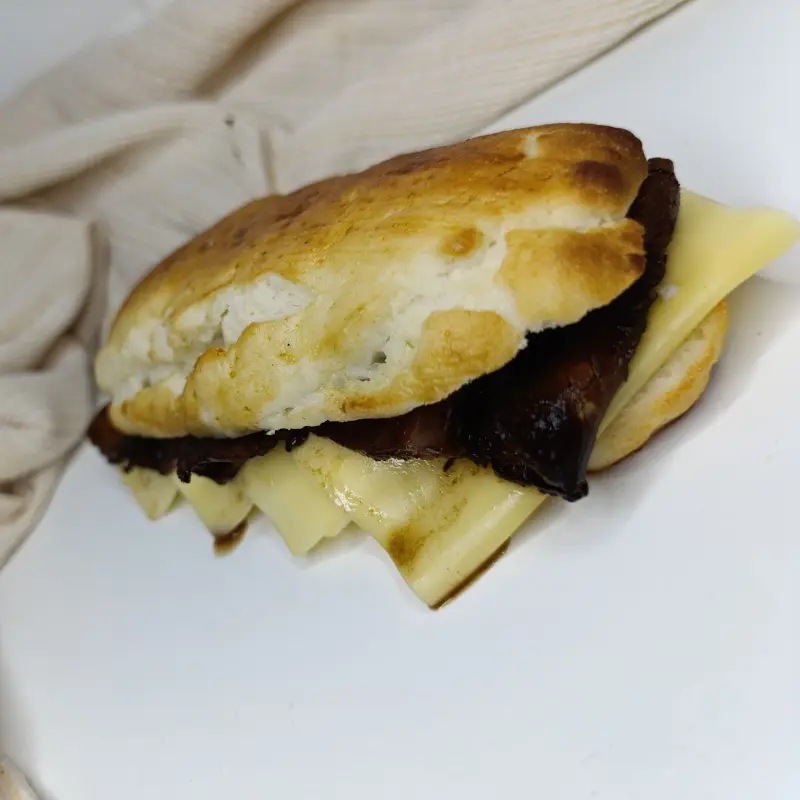 Sandwich Apretado de Ternera y Queso 