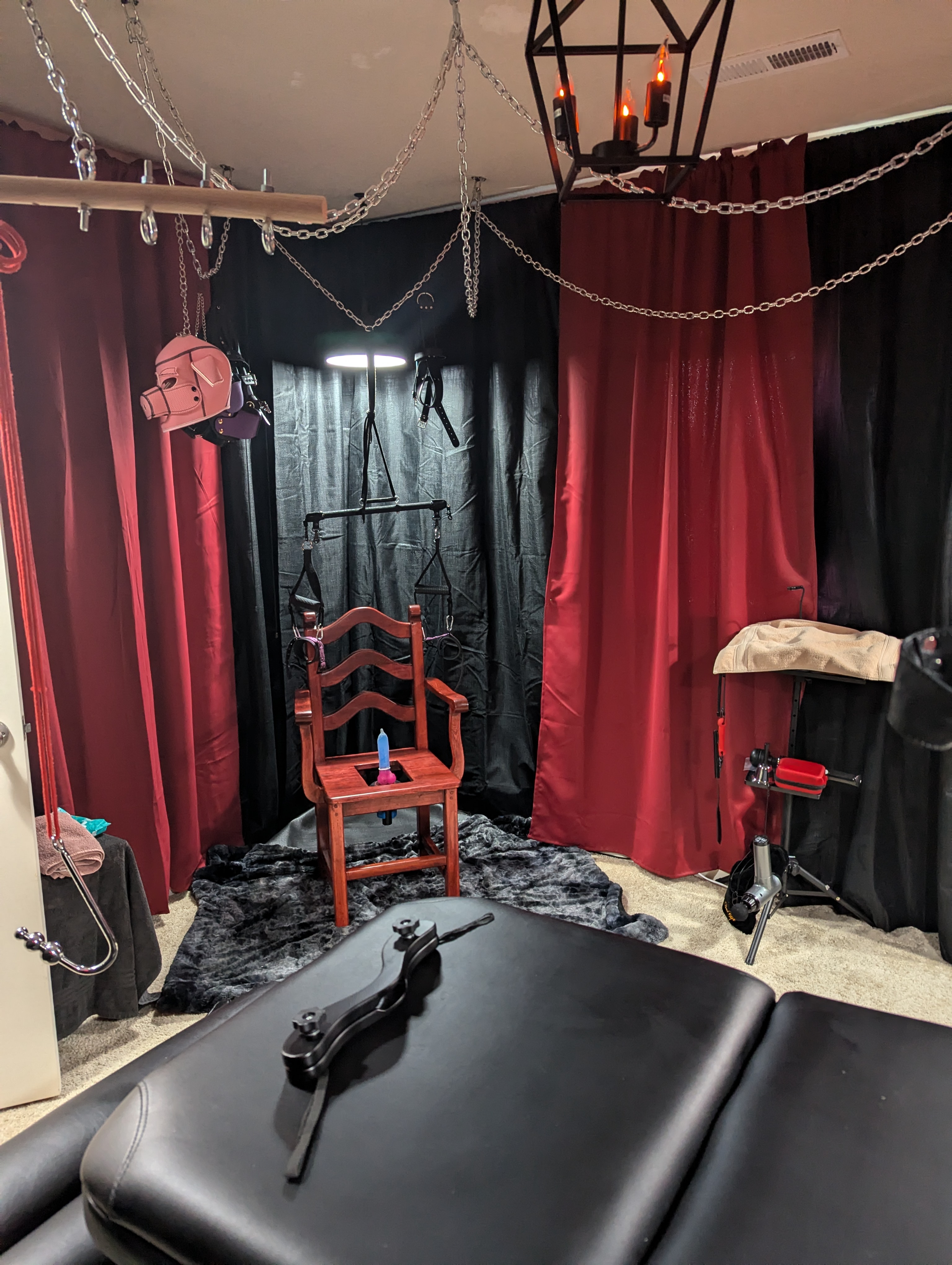1 hour dungeon rental with 'instruction'