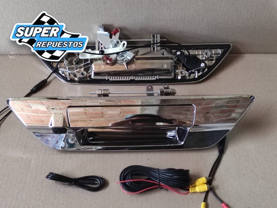 Hilux Manija de Compuerta con Cámara 2016 al 2023