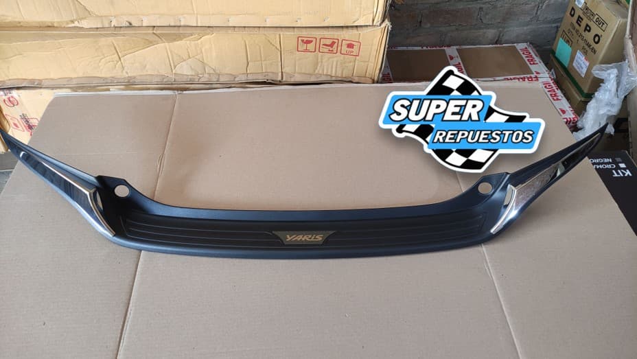 Yaris Adornos Pisadera de Cajuela 2014 al 2017