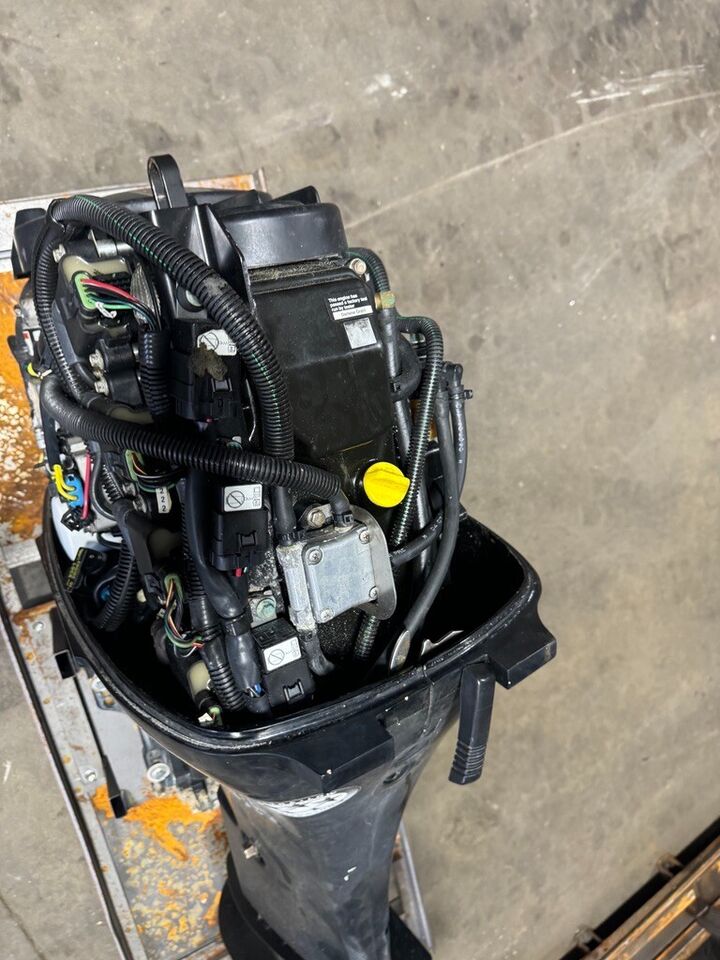 2005 Mercury 60 hp EFI 4-Stroke 20 Outboard Boat Motor Engine Runs Well