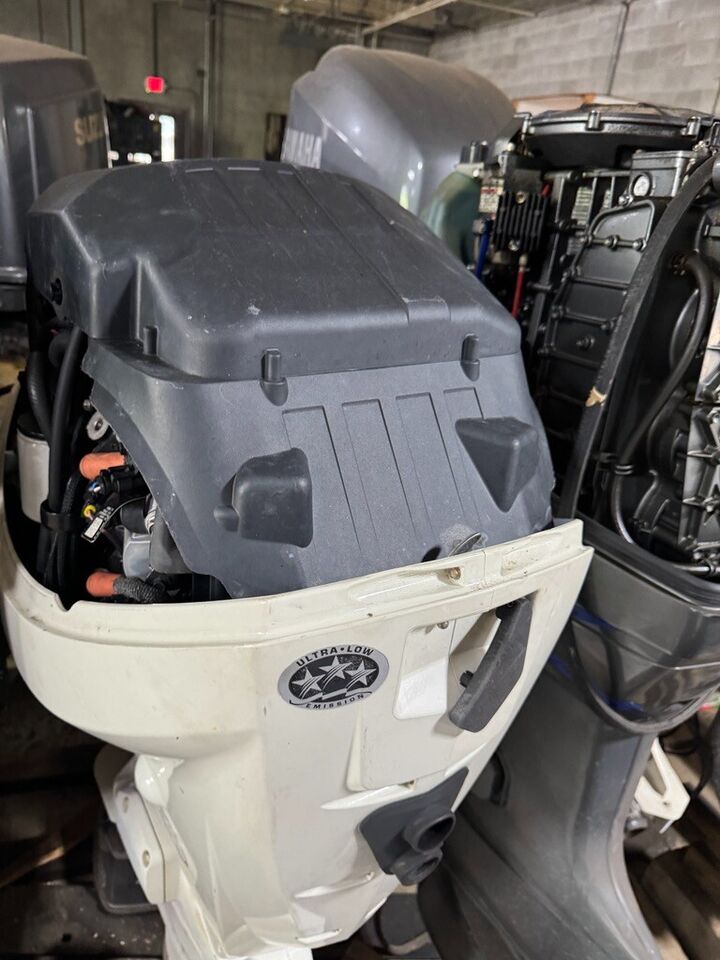 2013 Evinrude Etec 115 hp DFI Outboard Boat Motor Engine 25 E-Tec BRP Prop