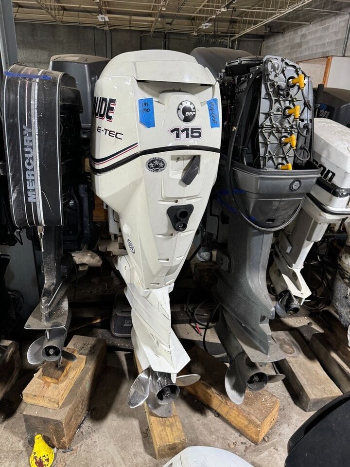 2013 Evinrude Etec 115 hp DFI Outboard Boat Motor Engine 25 E-Tec BRP Prop