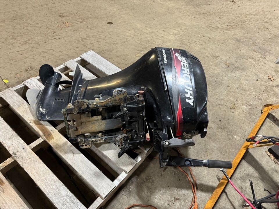 2001 Mercury 25 hp 4-Stroke 20 Tiller Outboard Boat Motor Engine Runs Well Good