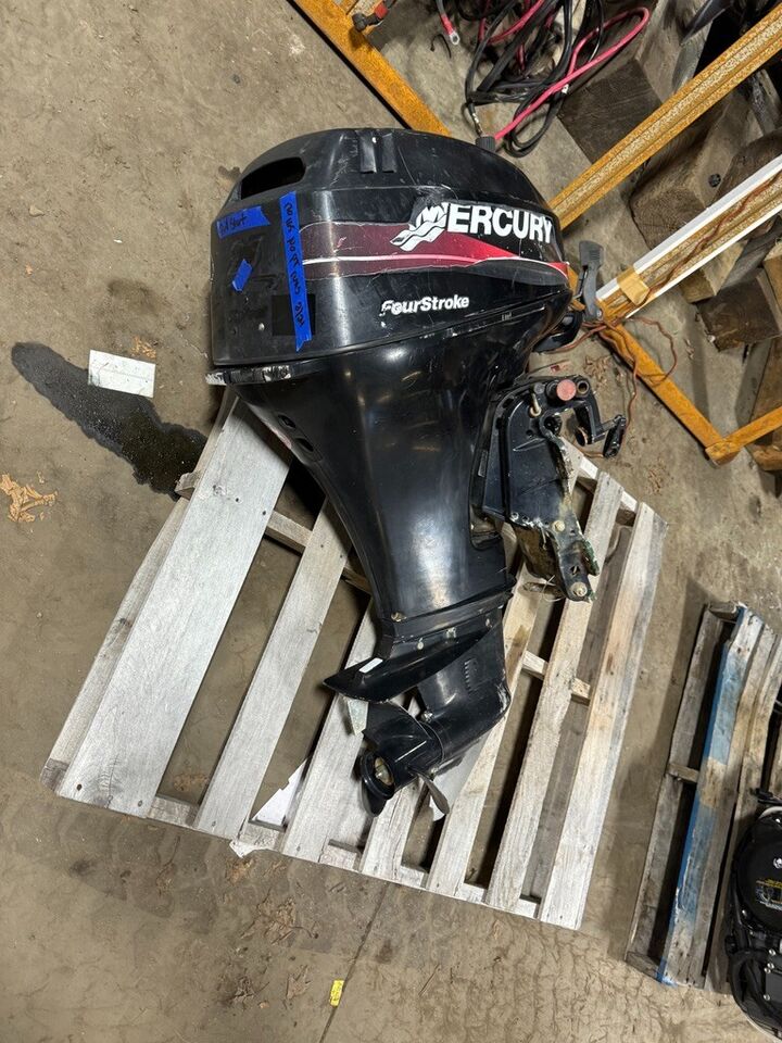 2001 Mercury 25 hp 4-Stroke 20 Tiller Outboard Boat Motor Engine Runs Well Good