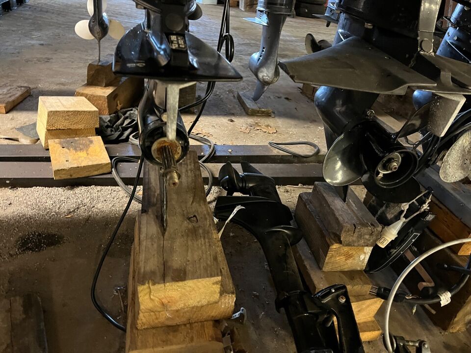 2003 Mercury 40 hp 4-Stroke EFI 20 Outboard Boat Motor Engine Four Stroke Runs