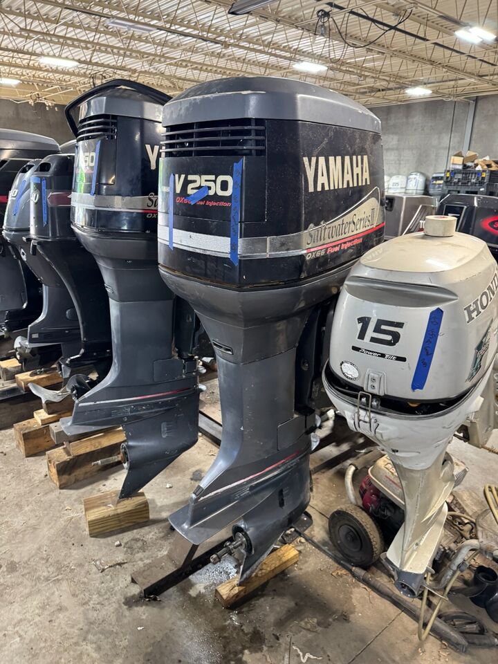 2002 Yamaha 250 Saltwater Series II OX66 2-Stroke 25 Outboard Boat Motor Engine