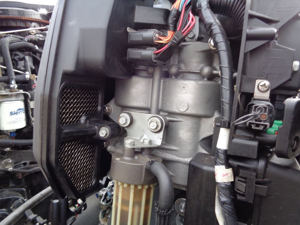 2016 YAMAHA F150 150 HP 25 4-STROKE OUTBOARD BOAT MOTOR ENGINE