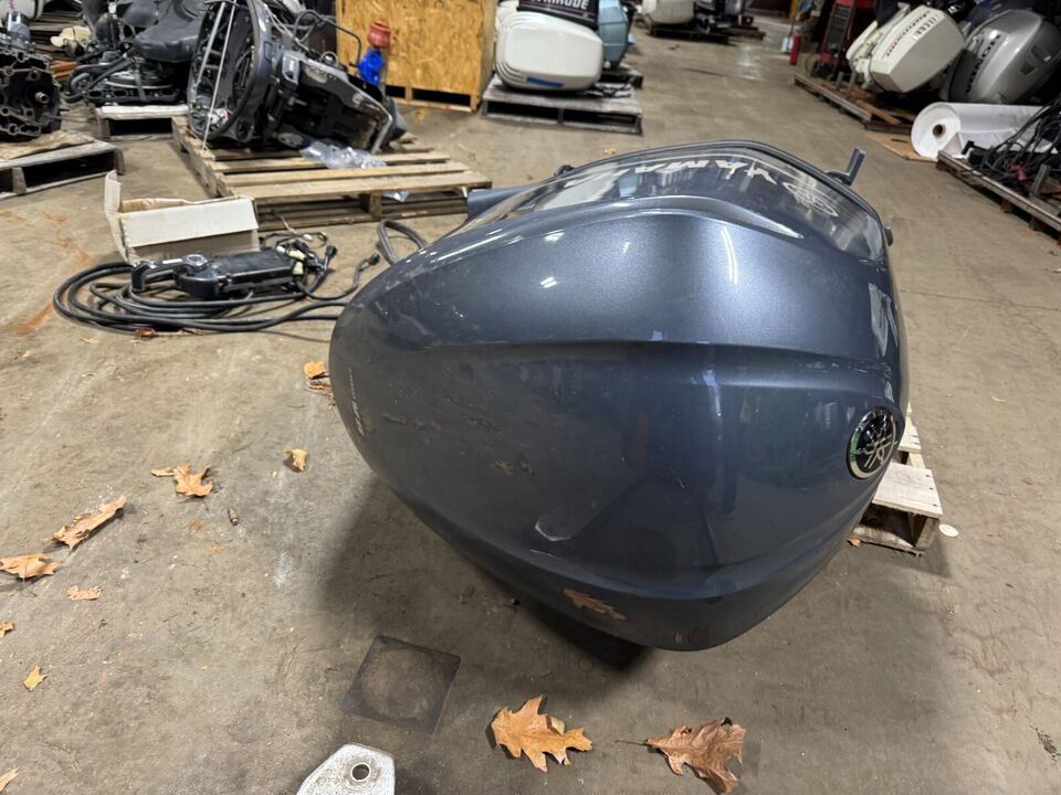 2008 Yamaha F350 V8 4-Stroke 30 Outboard Boat Motor Engine Four Stroke Prop Run