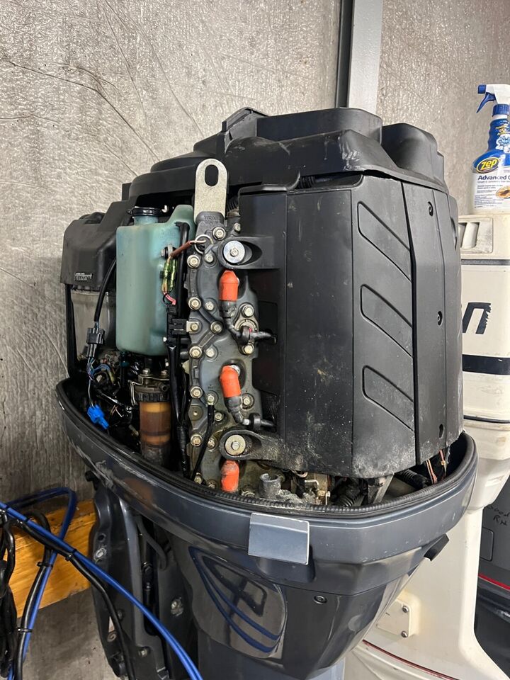 2003 Yamaha 250 HPDI 30 Outboard Boat Motor Engine Good Shape Runs Well V6