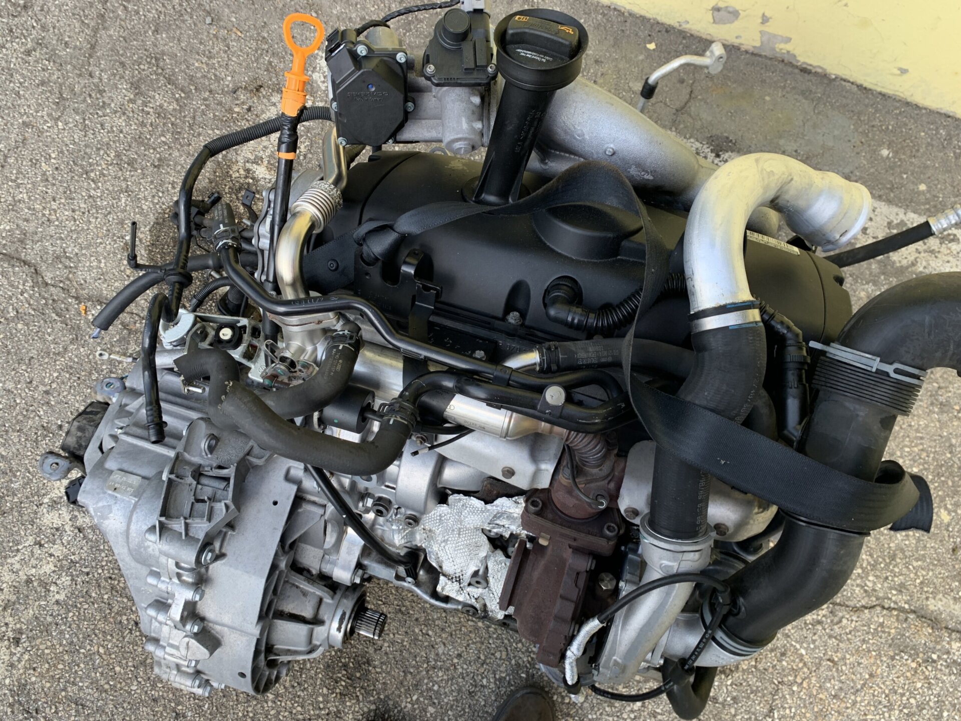 VW T5 Caravelle 2.5 TDI engines