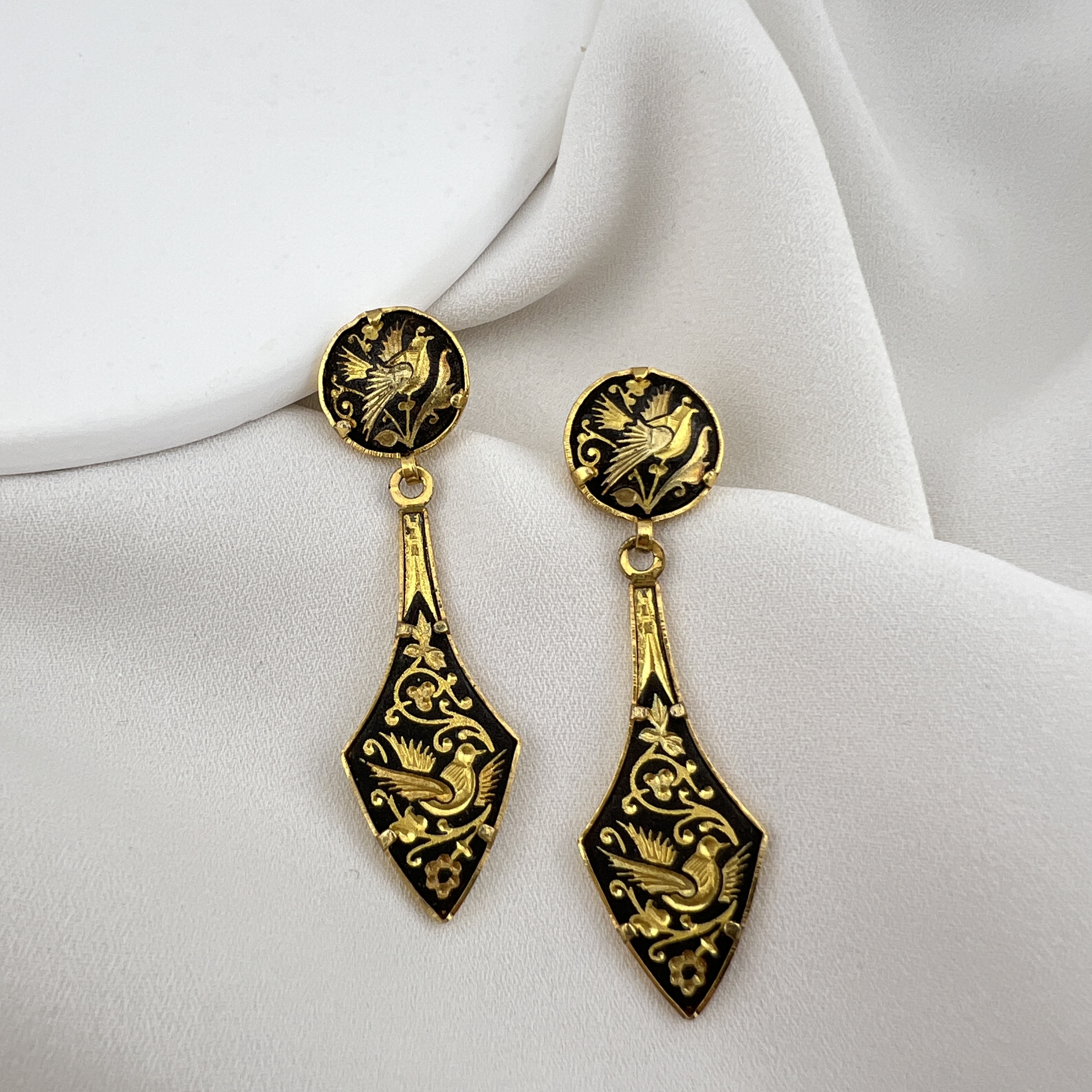 Toledo Damascene: 5 cm vintažiniai auskarai su 24K aukso paukščiais