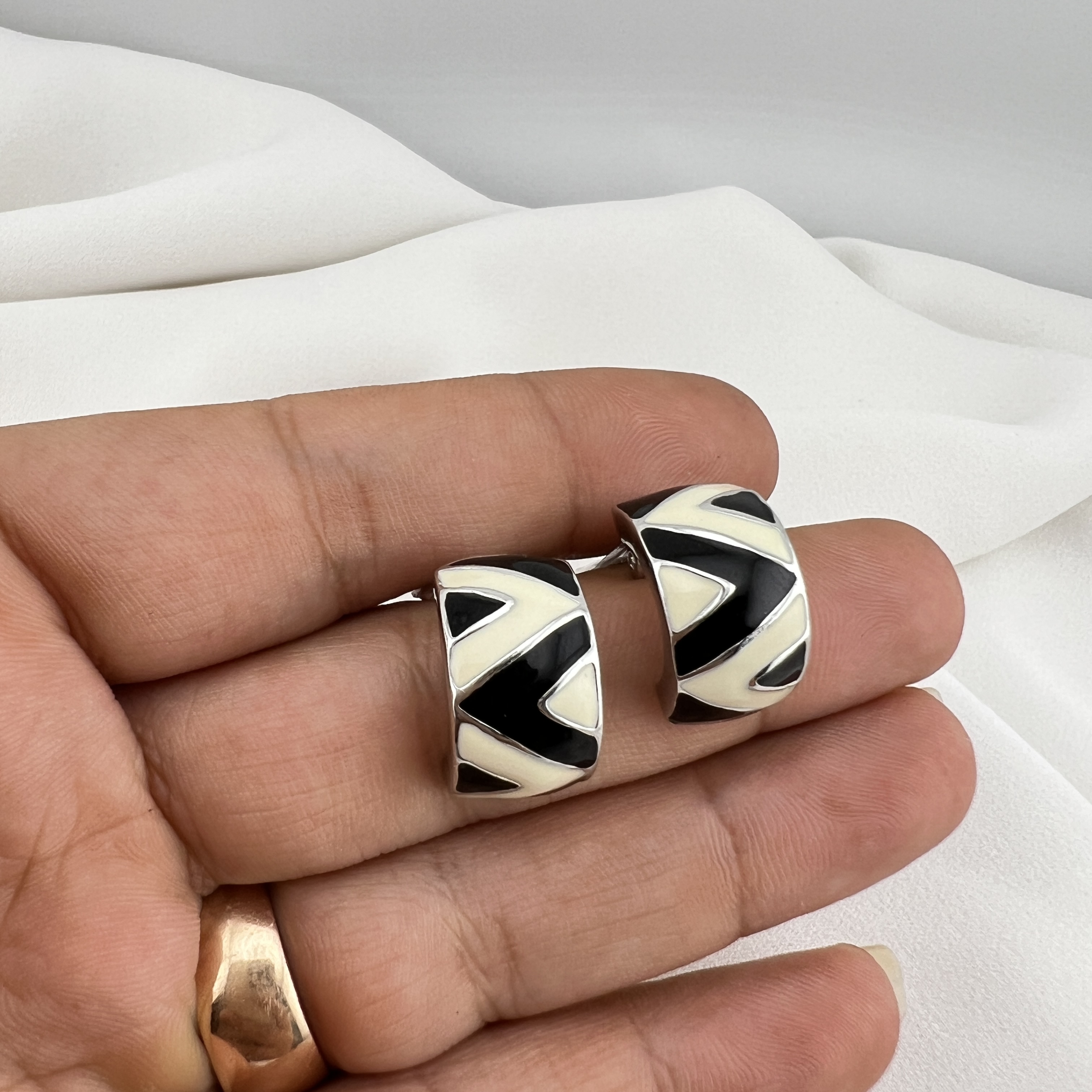 Vintažiniai klipsai „Geometrinis ritmas“ 🏁✨