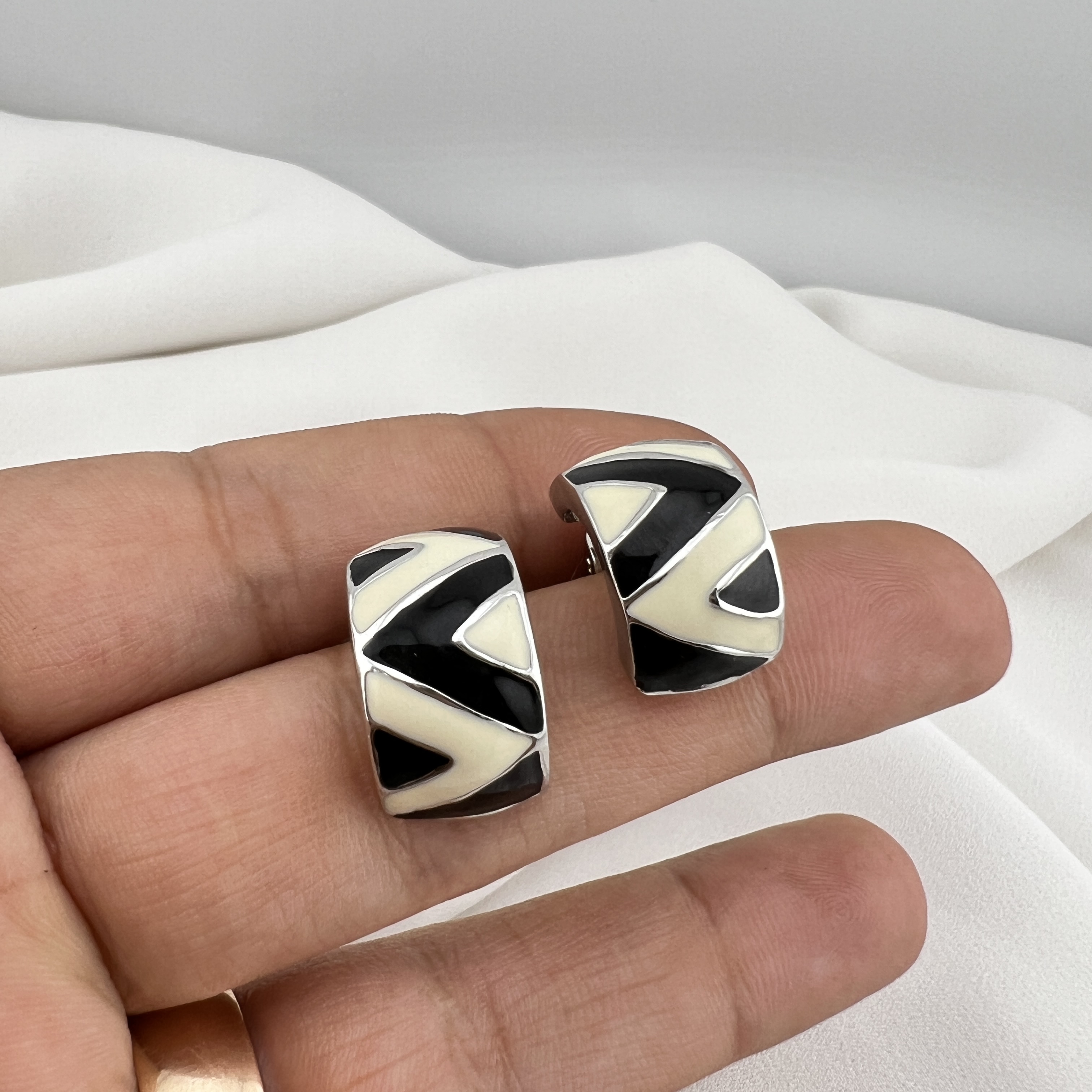 Vintažiniai klipsai „Geometrinis ritmas“ 🏁✨