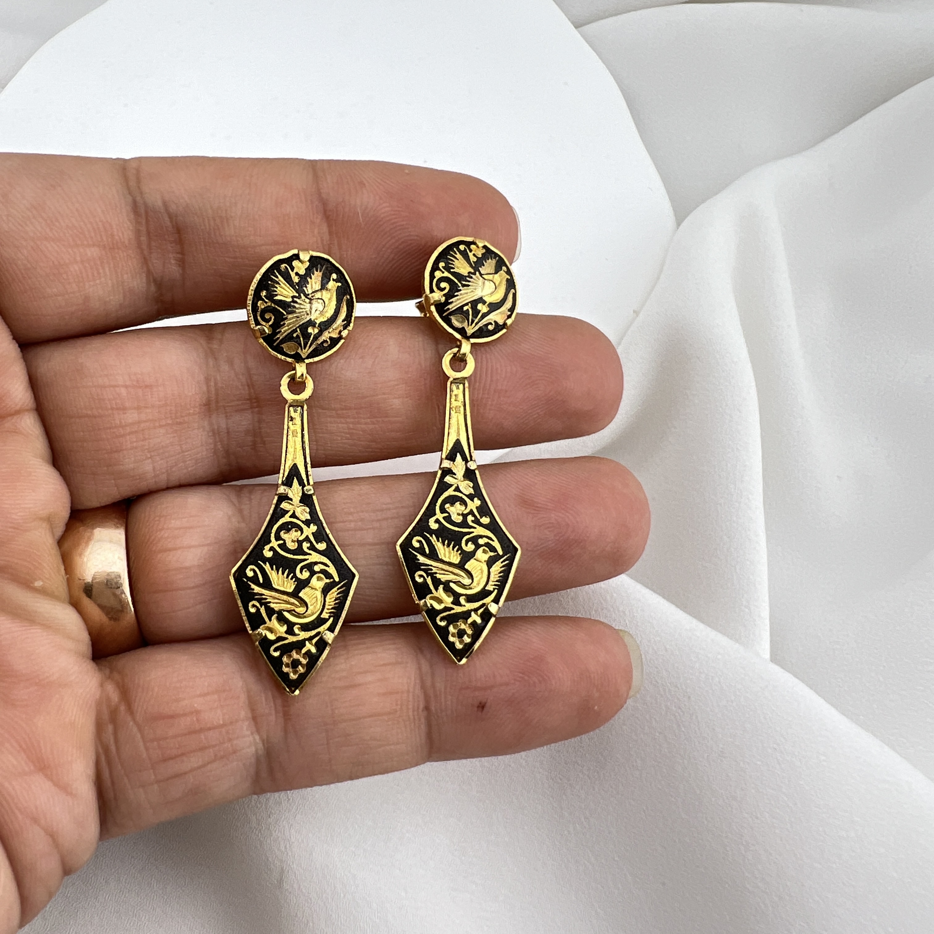 Toledo Damascene: 5 cm vintažiniai auskarai su 24K aukso paukščiais