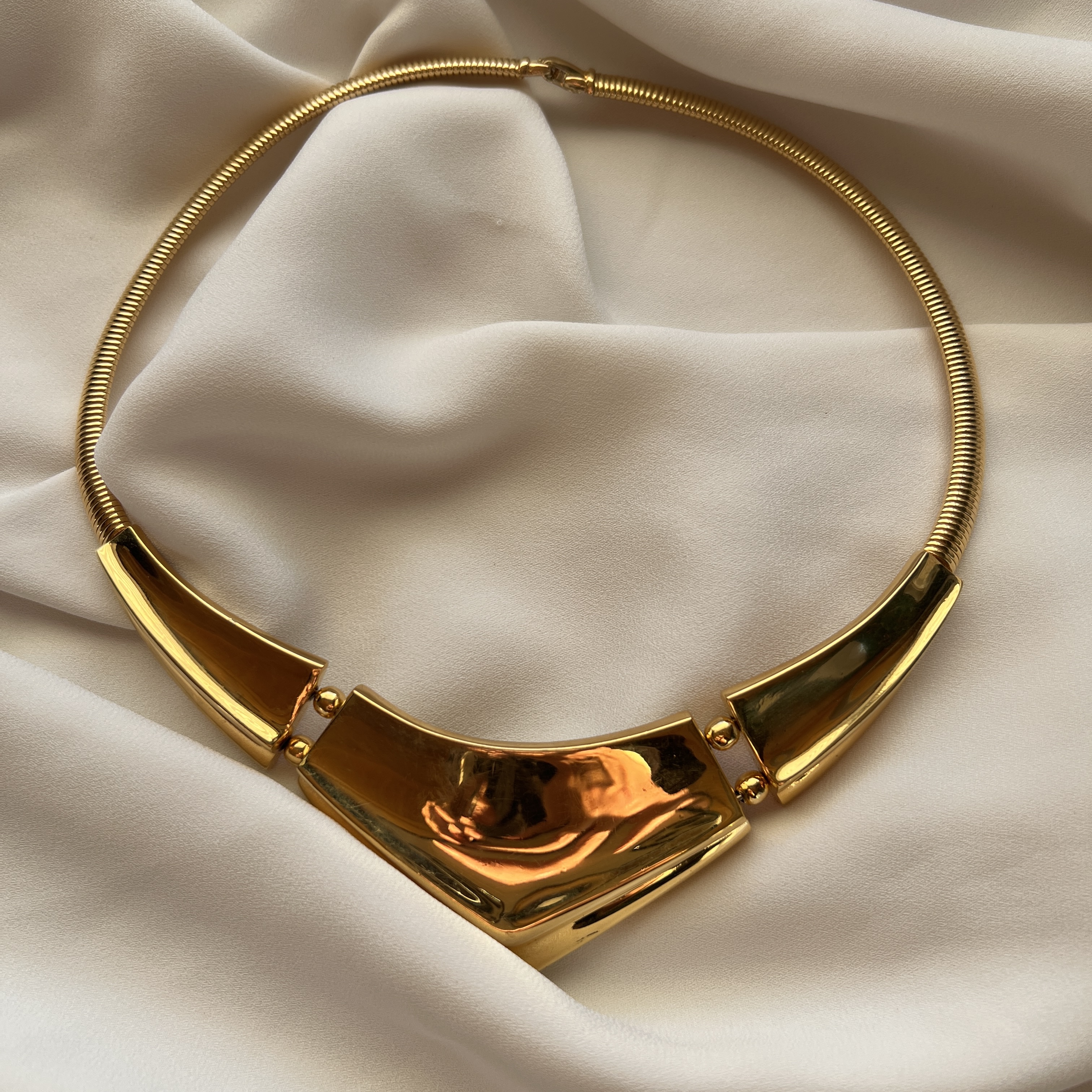 Vintažinis NAPIER auksuotas kaklo papuošalas (choker)