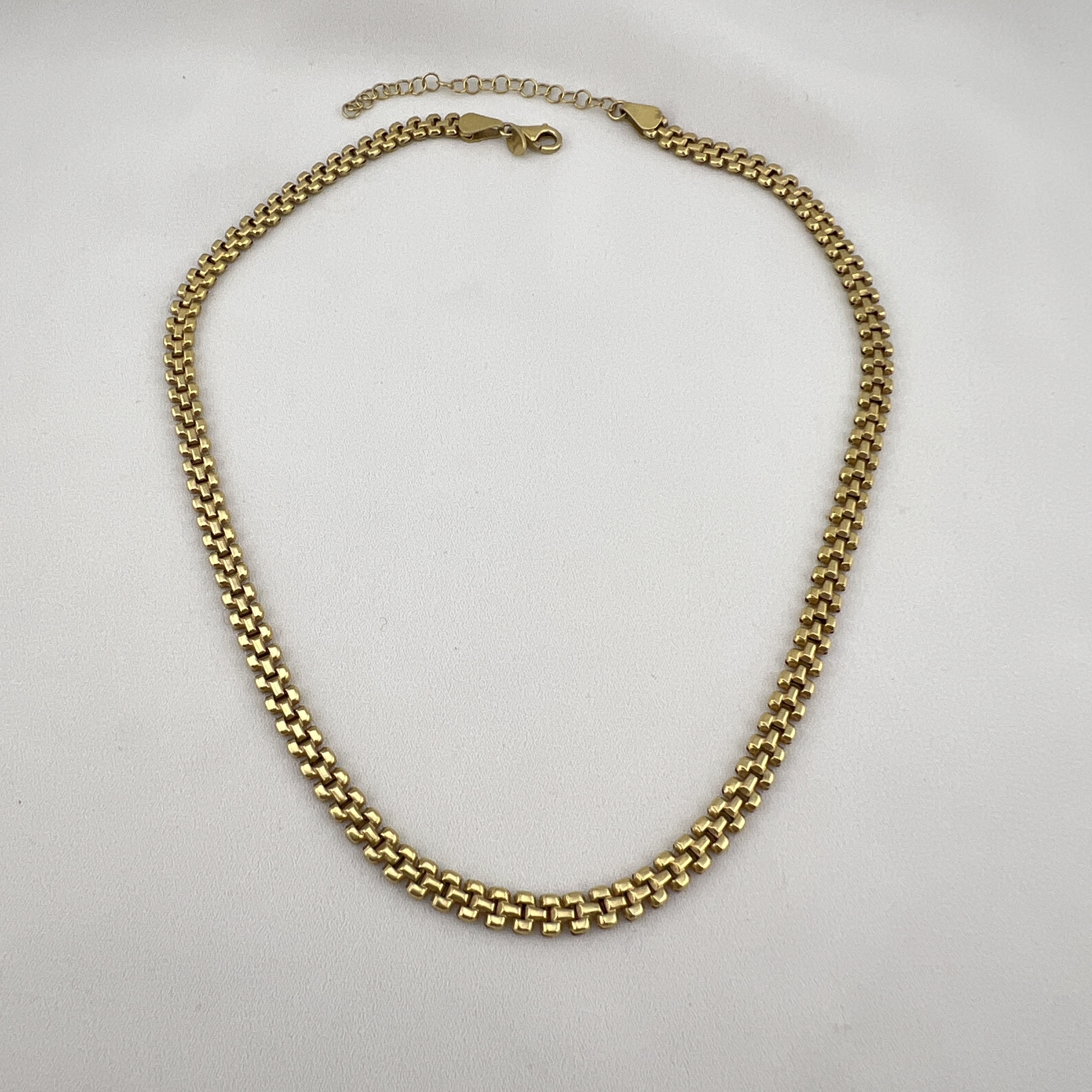 Moderni elegancija: stilinga „Alisia“ sidabro 925 grandinėlė