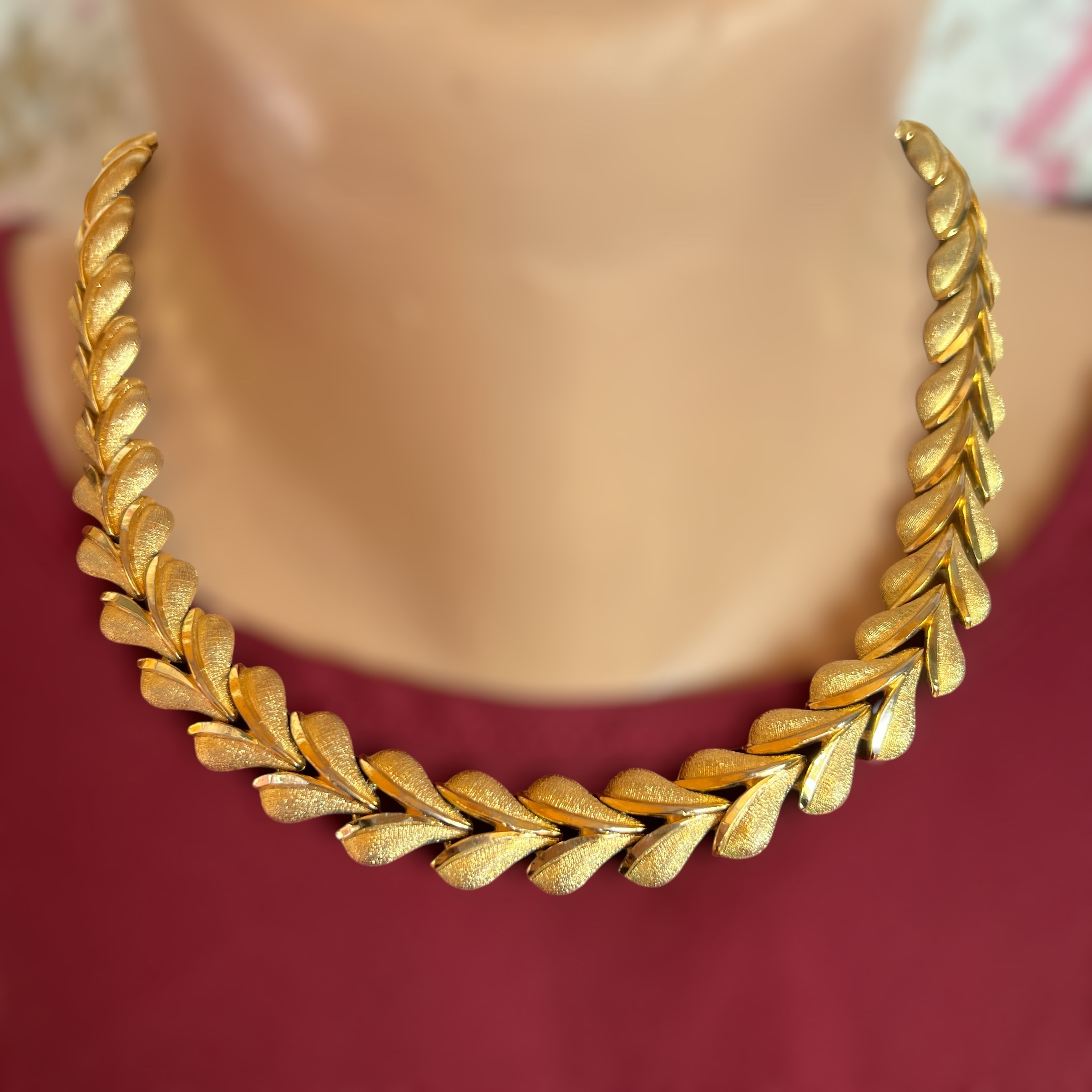 Vintažinis auksuotas kaklo papuošalas (choker)