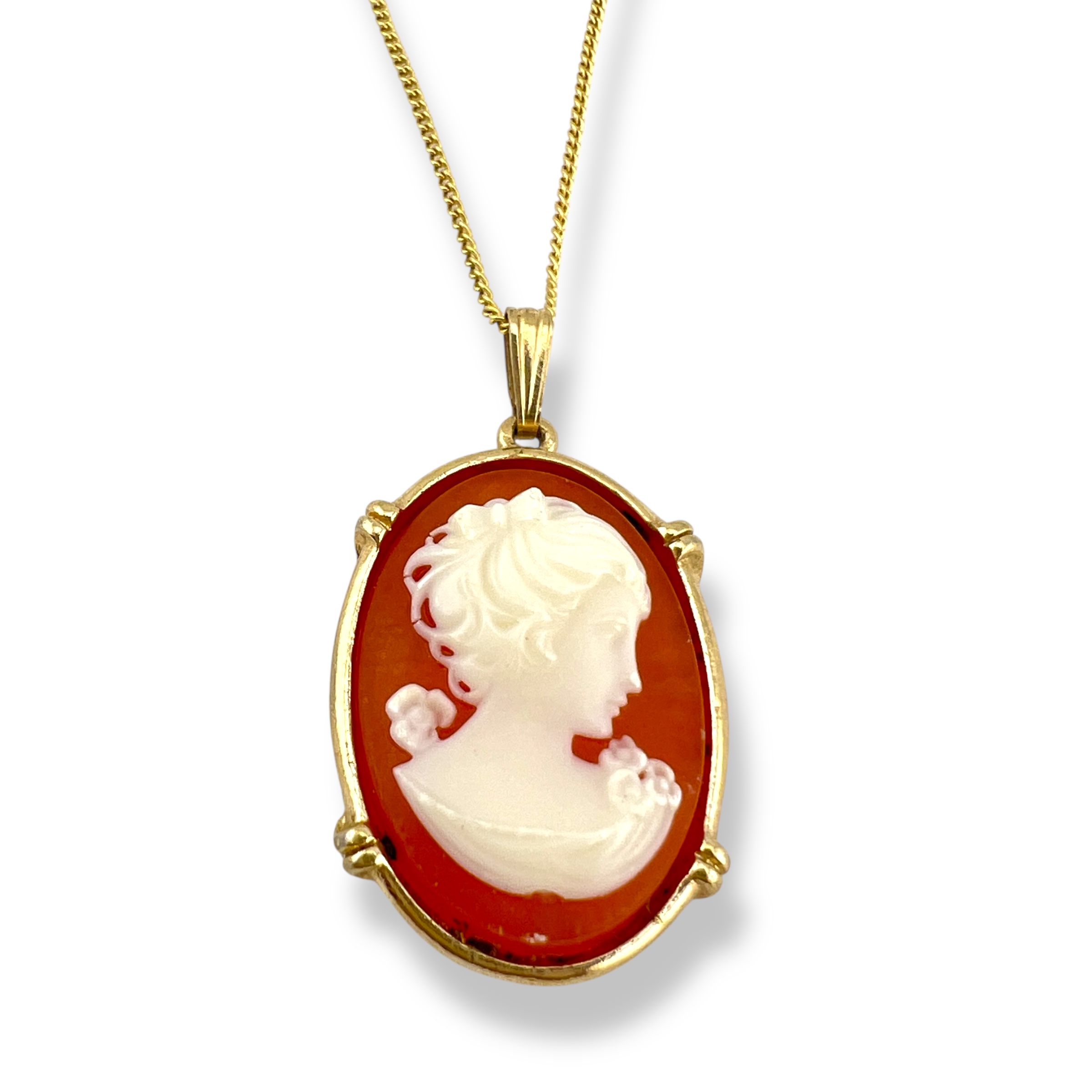 Aukso spalvos vėrinys su vintažine kamėja