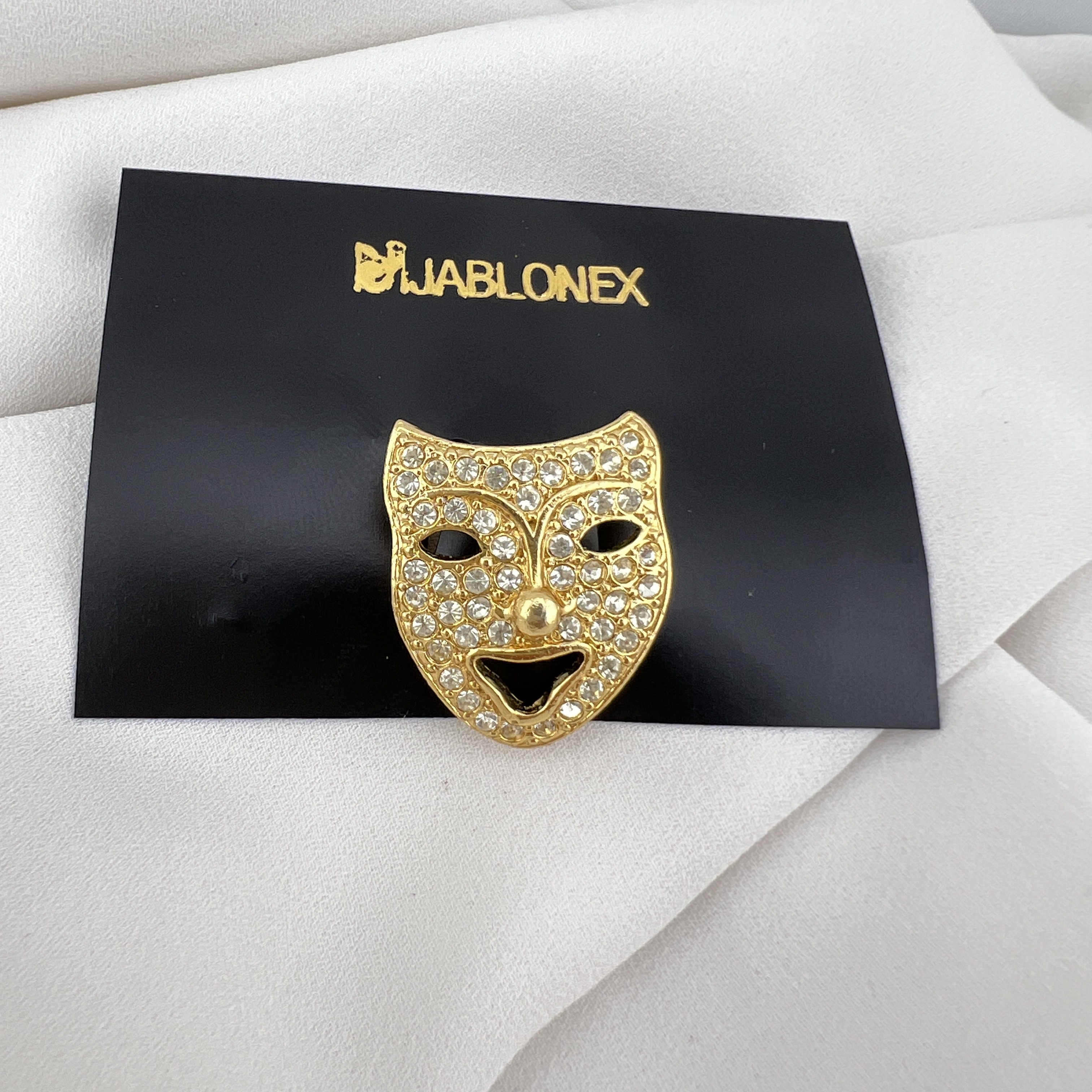 Vintažinė „Jablonex“ segė „Teatro džiaugsmas“ 🎭