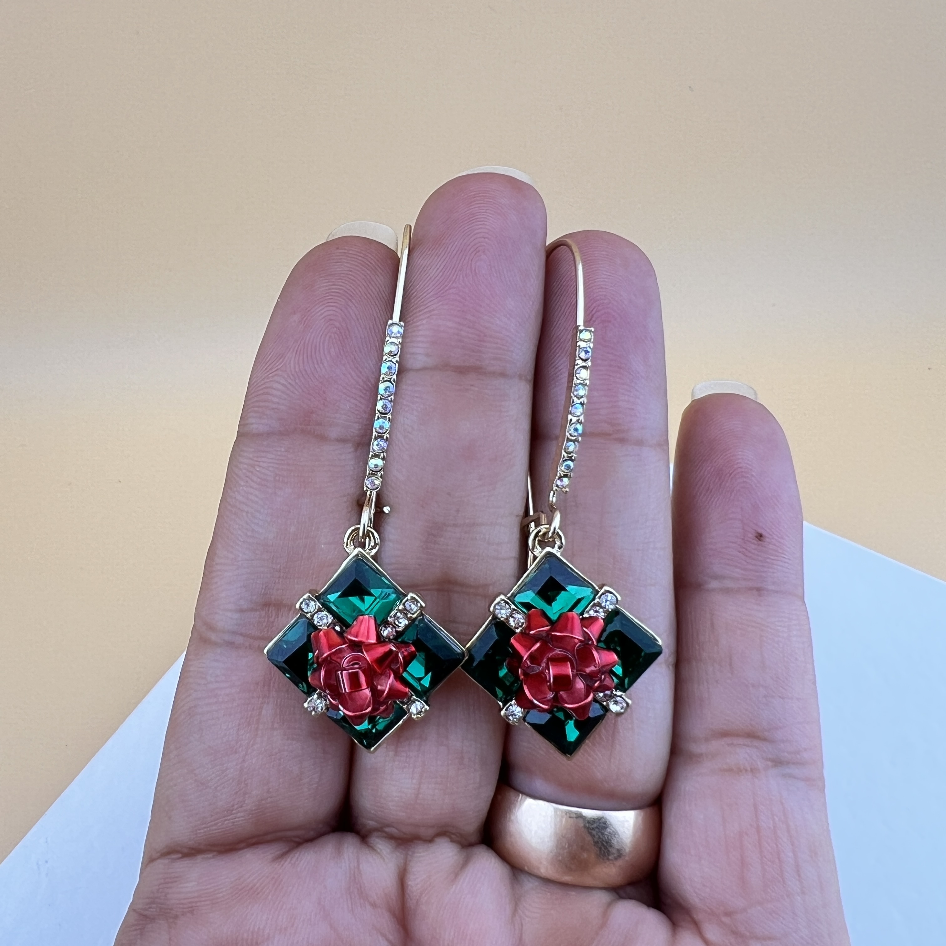 Betsey Johnson auskarai-dovanėlės 