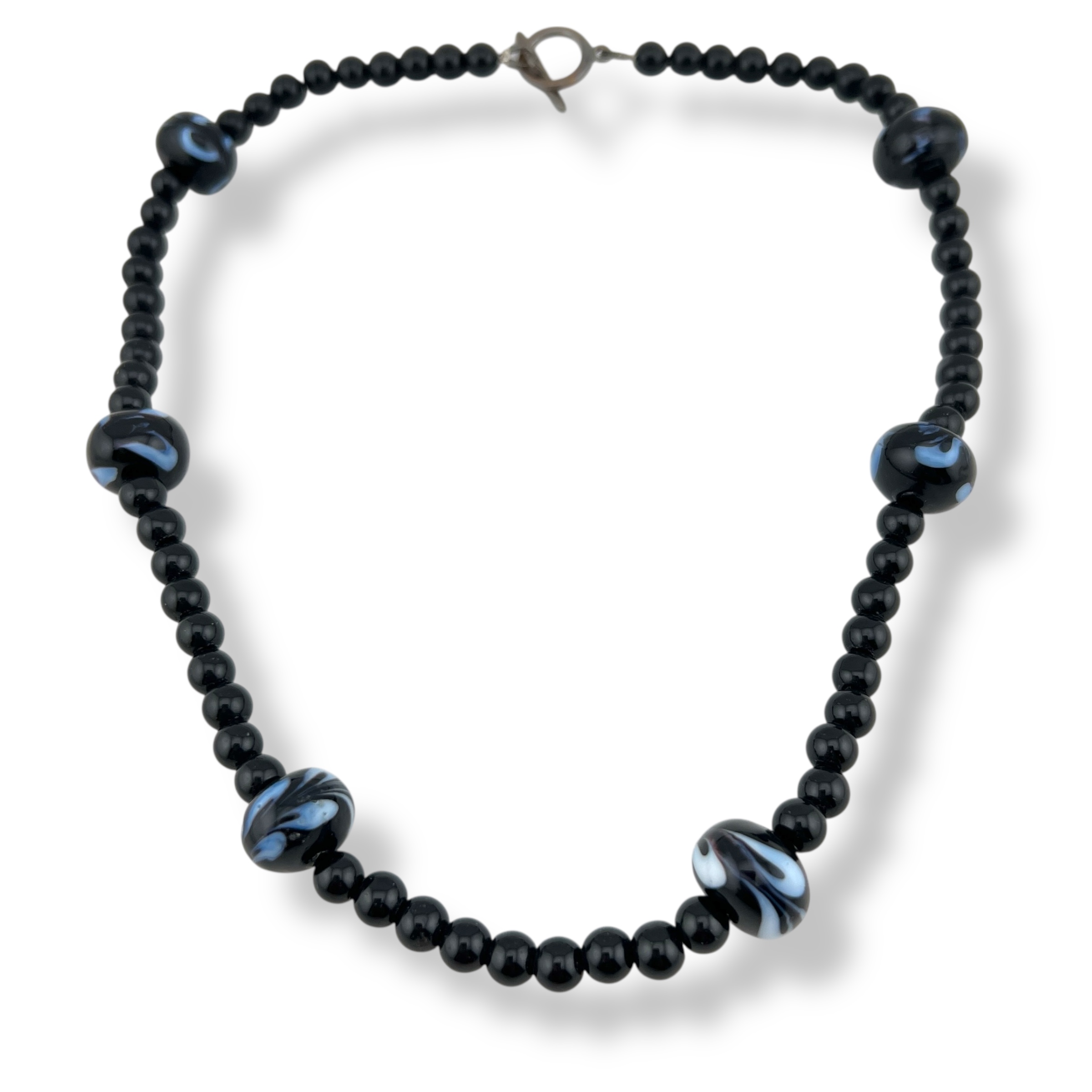 Vintažinis juodo stiklo vėrinys su melsvais akcentais