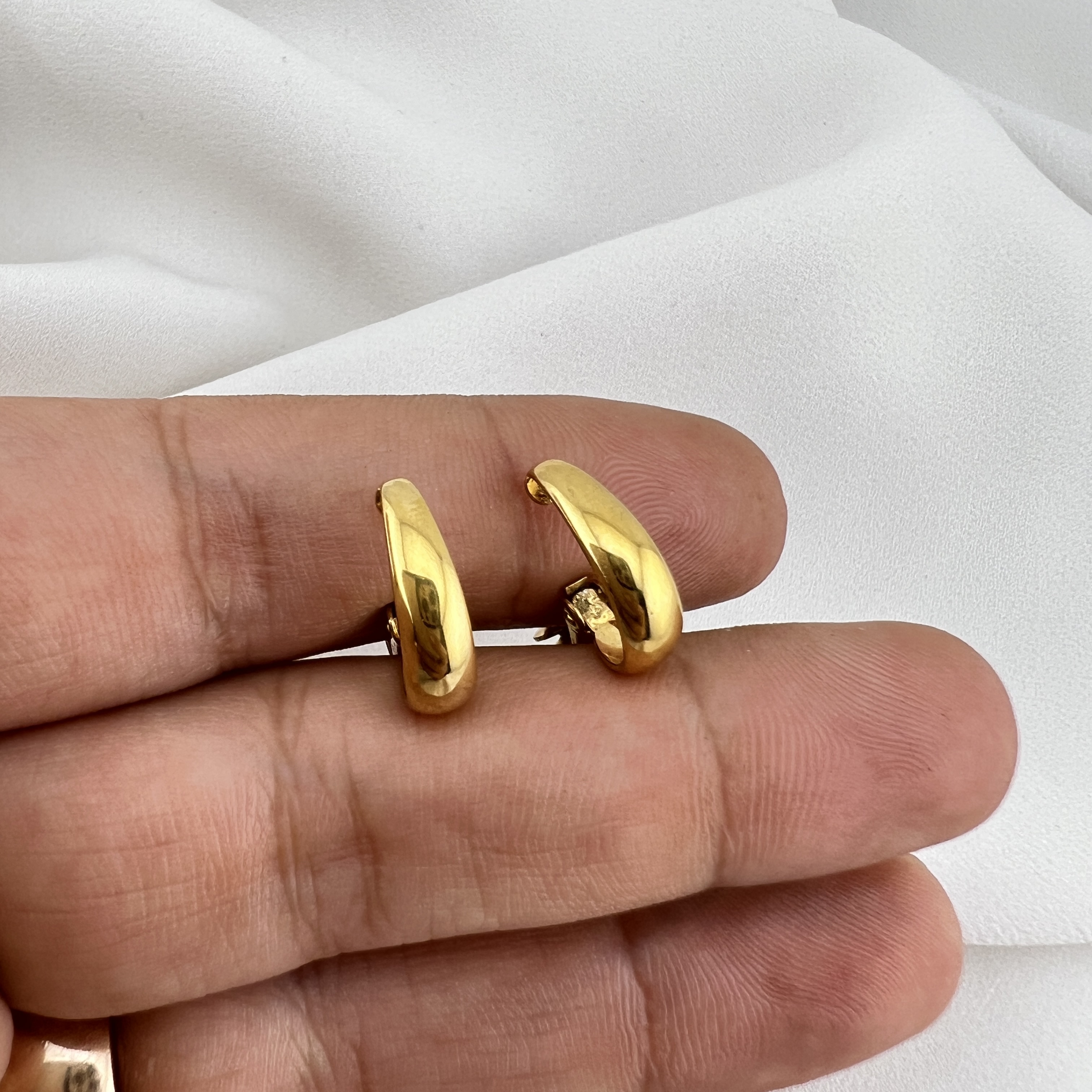 Vintažiniai aukso spalvos Napier auskarai