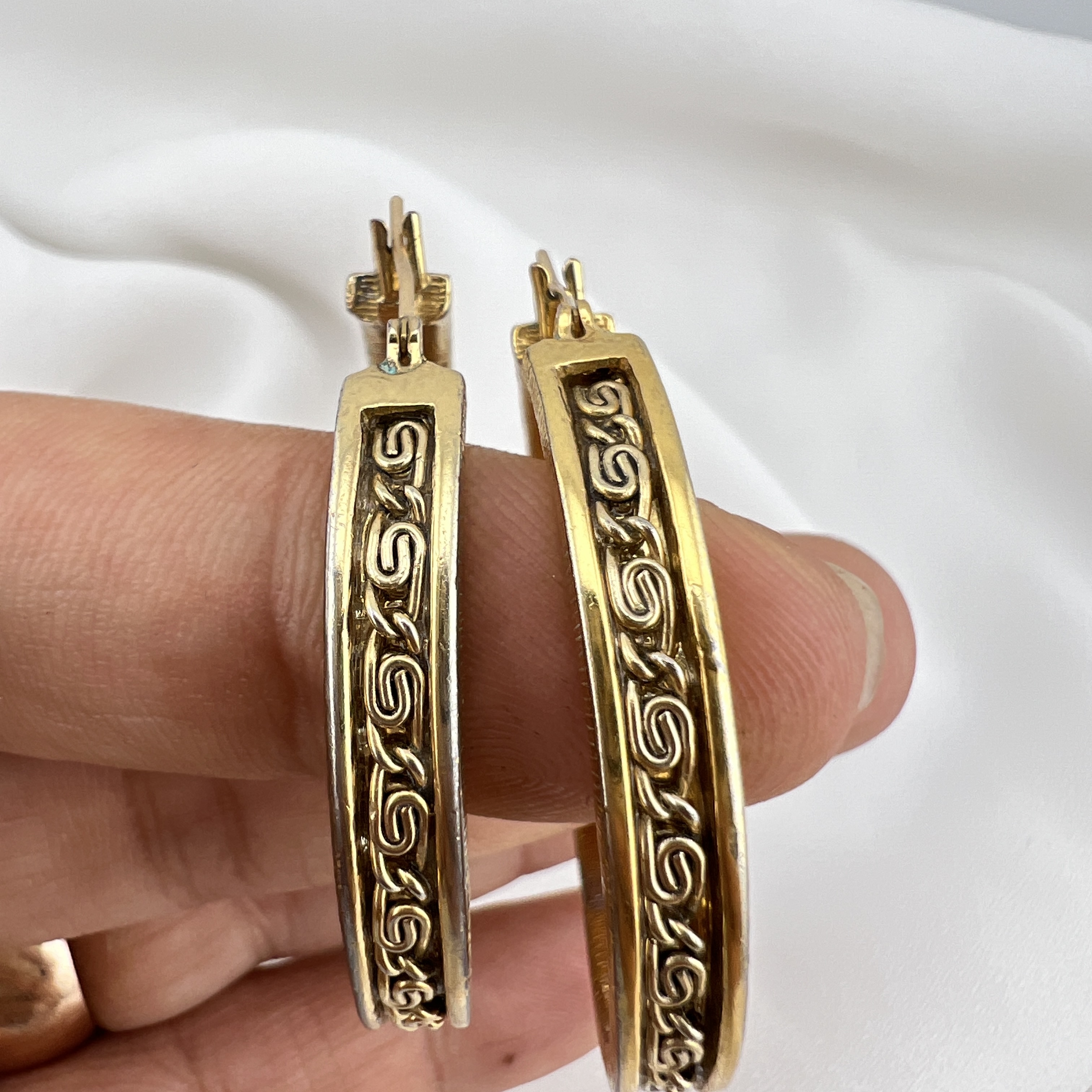 Vintažiniai Monet auskarai-rinkės su graikišku raštu