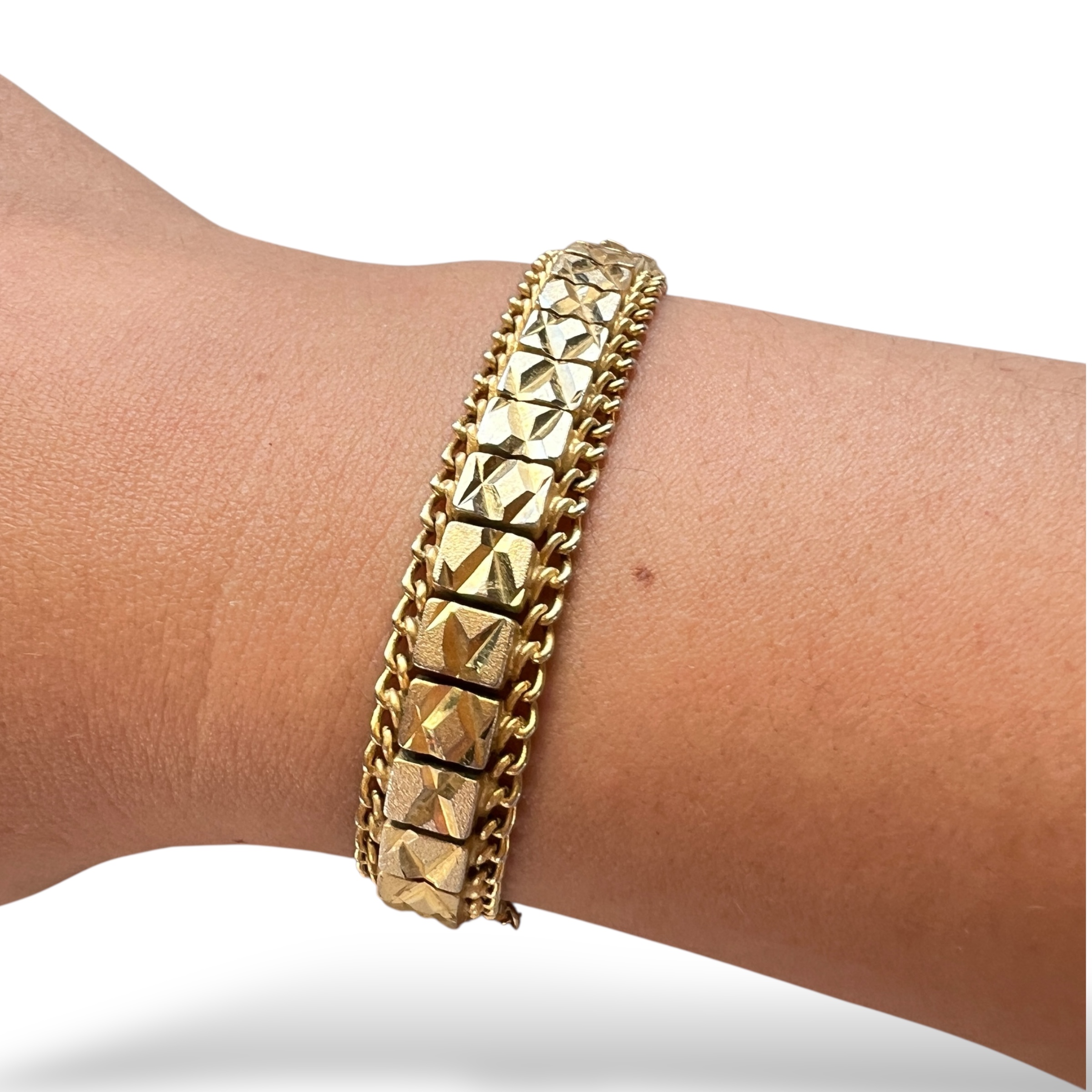 Vintažinė auksuota apyrankė su facetuotais segmentais