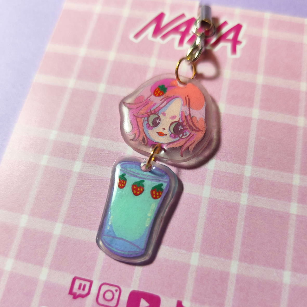 Charm "Hachi & Strawberry Soda"