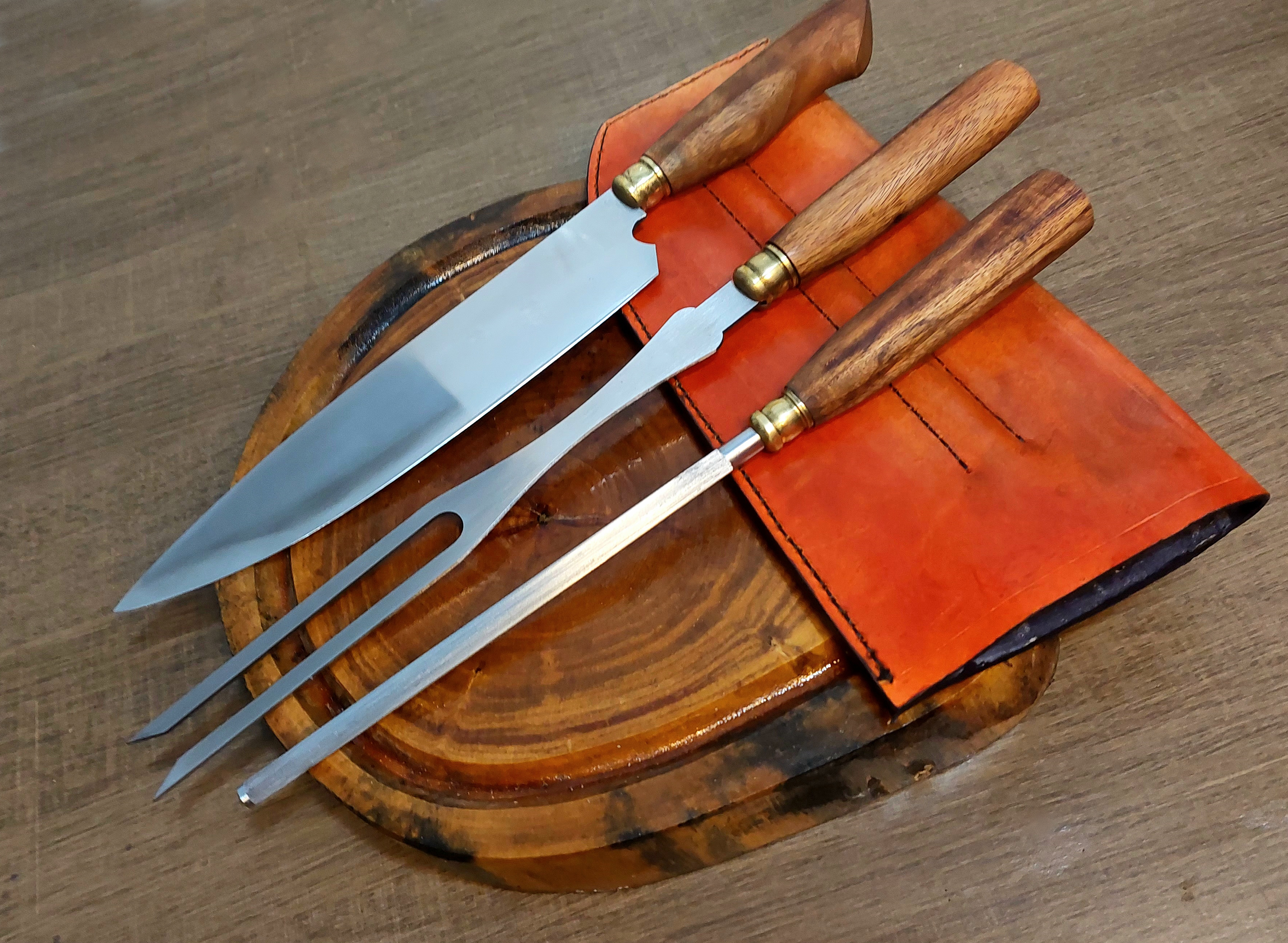 Kit para churrasco, faca, garfo e chaira em aço inox