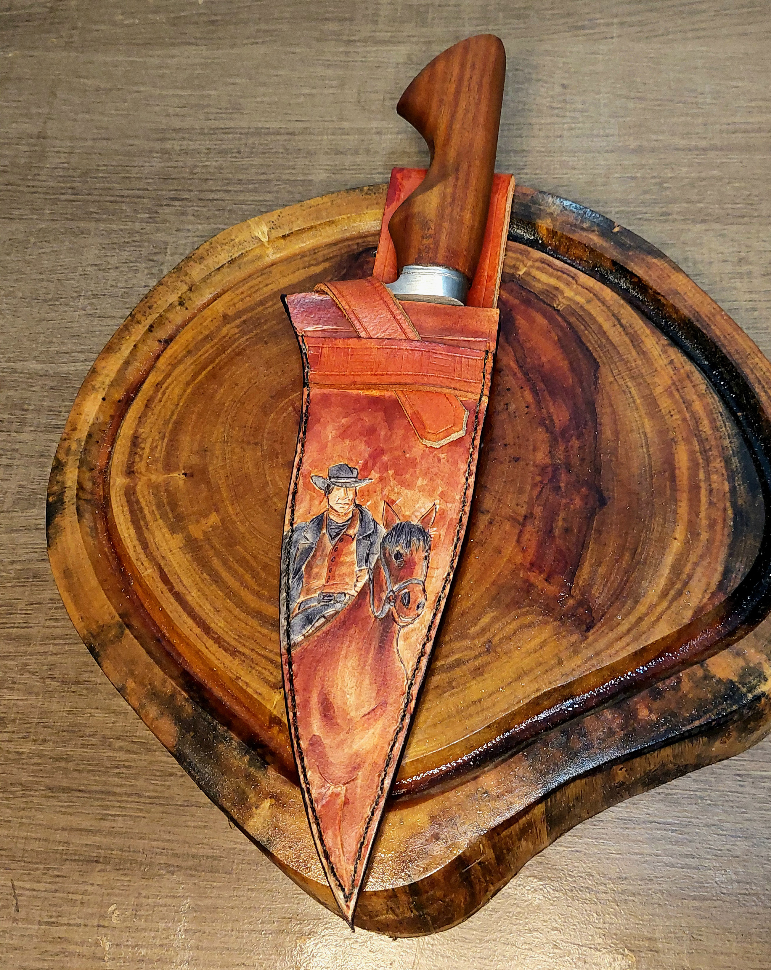 Faca Bowie com guarda.