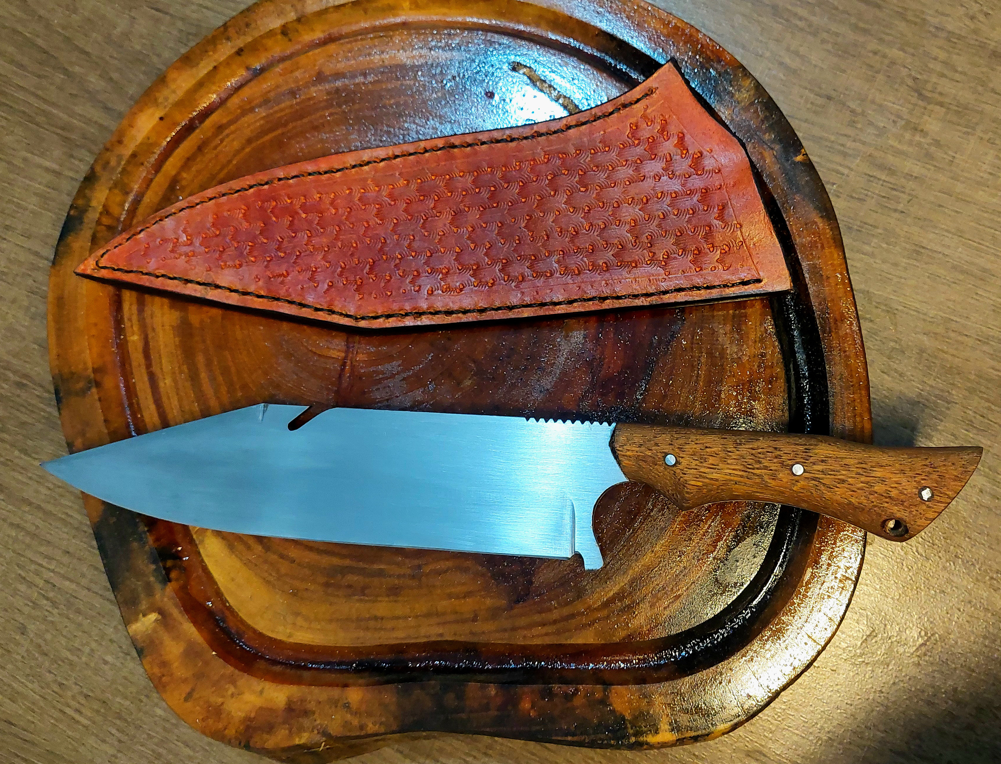 Faca utilitária full tang