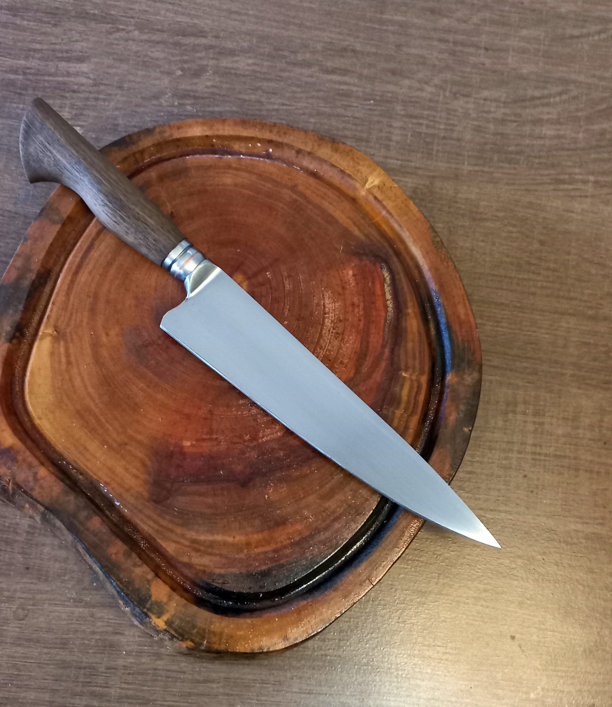 Faca Gaúcha com colarinho esculpido