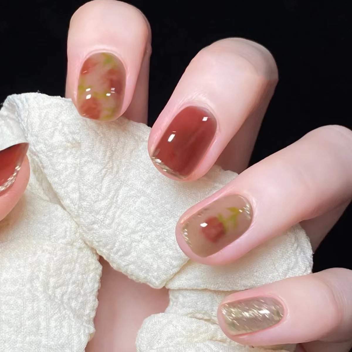 Vernis à ongles multicolores