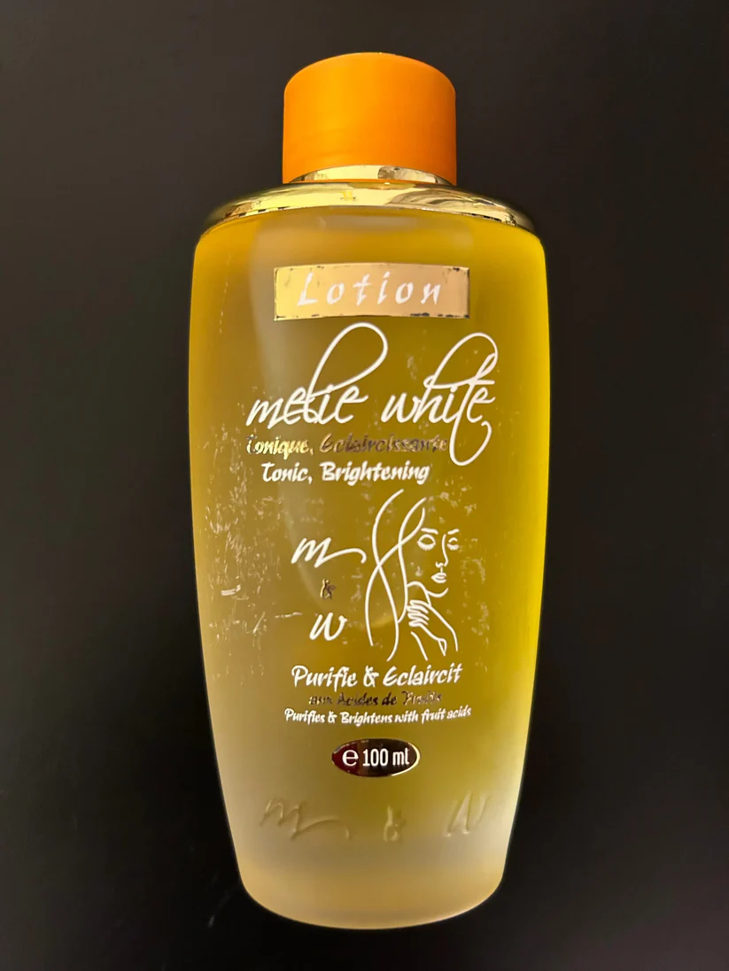 Lotion éclatante pour la peau