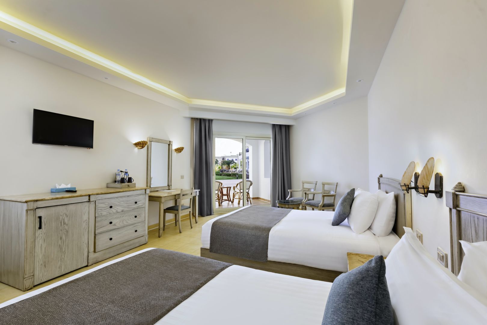 SUNRISE Alma Bay Resort