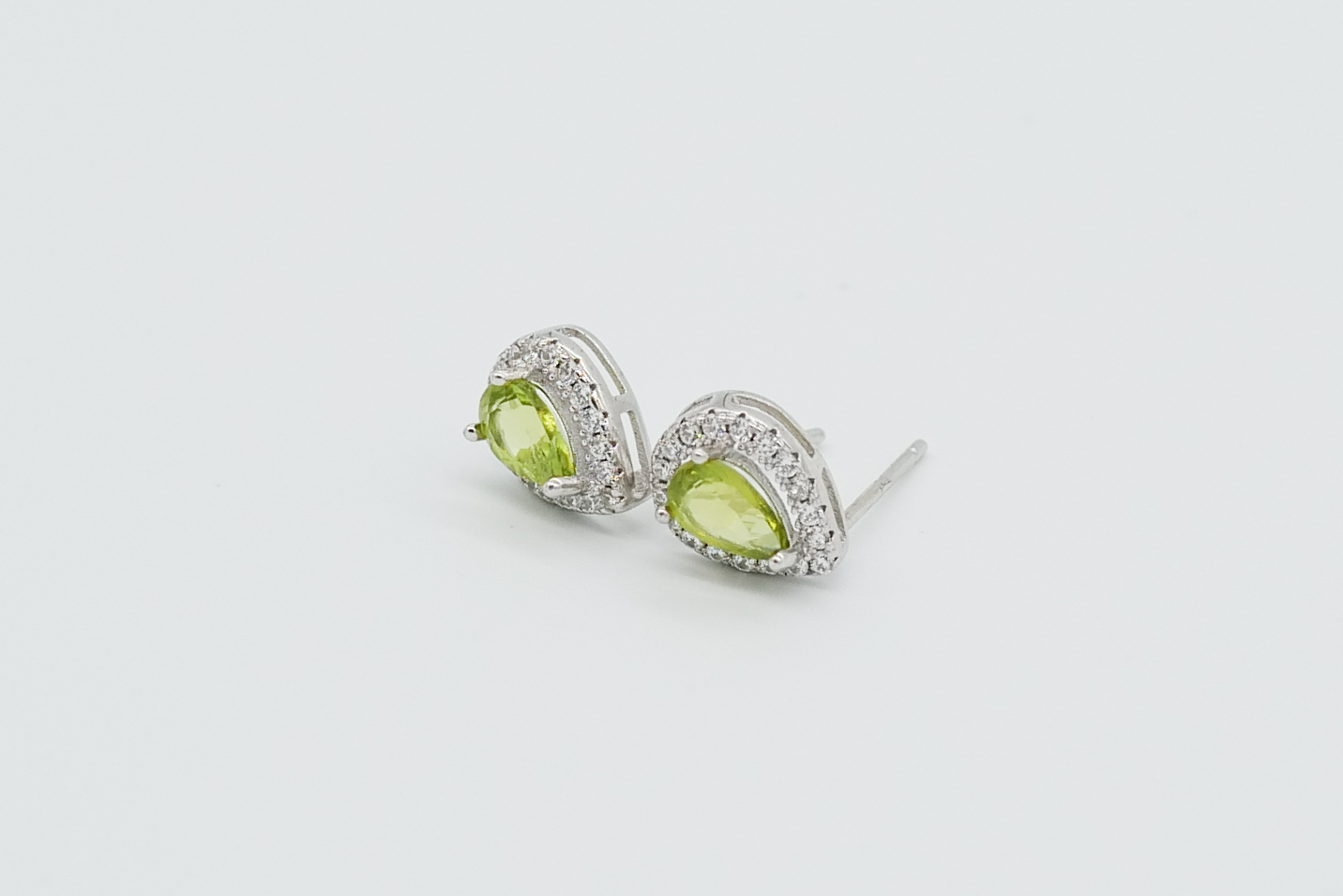 Pendientes de peridoto
