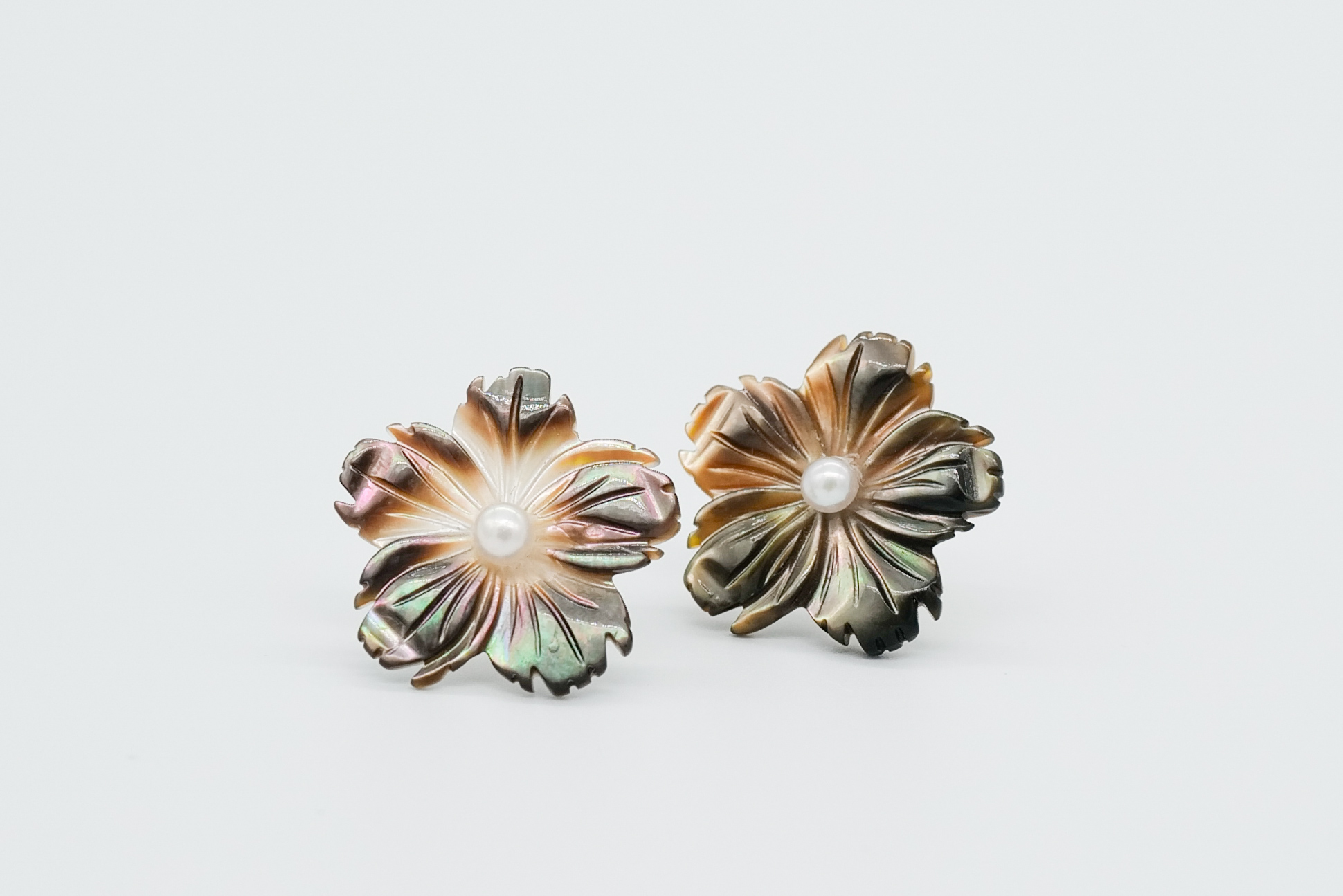 Pendientes de nácar con perlas