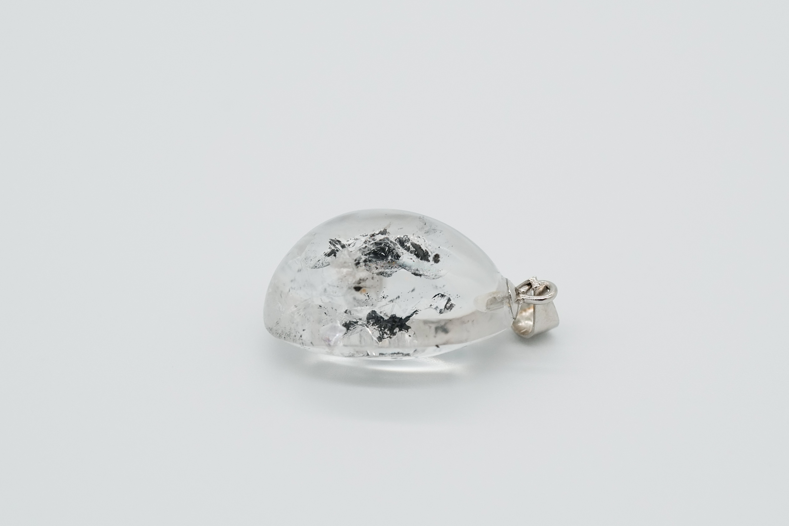 Colgante de cuarzo enhydro