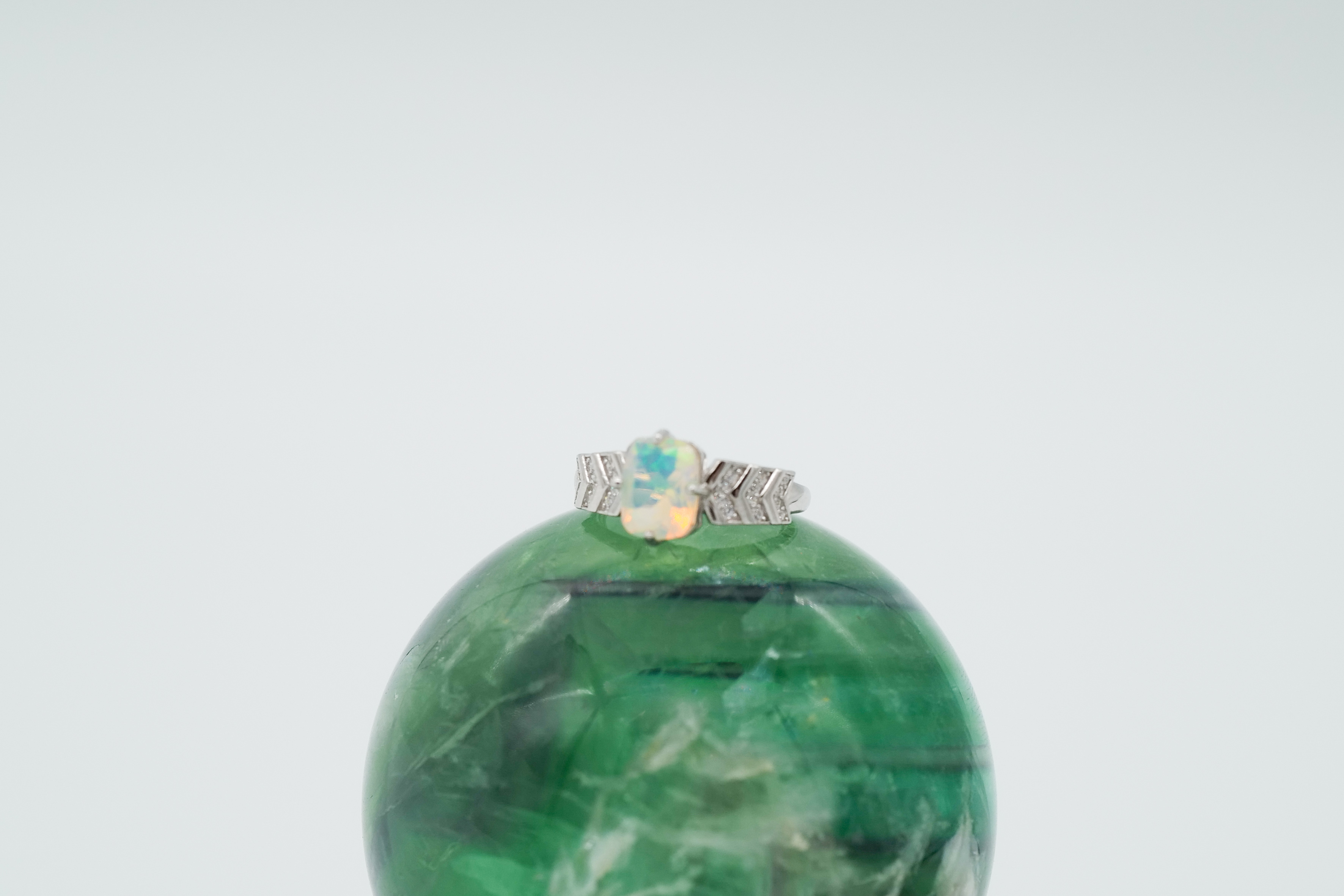 Anillo de ópalo etíope