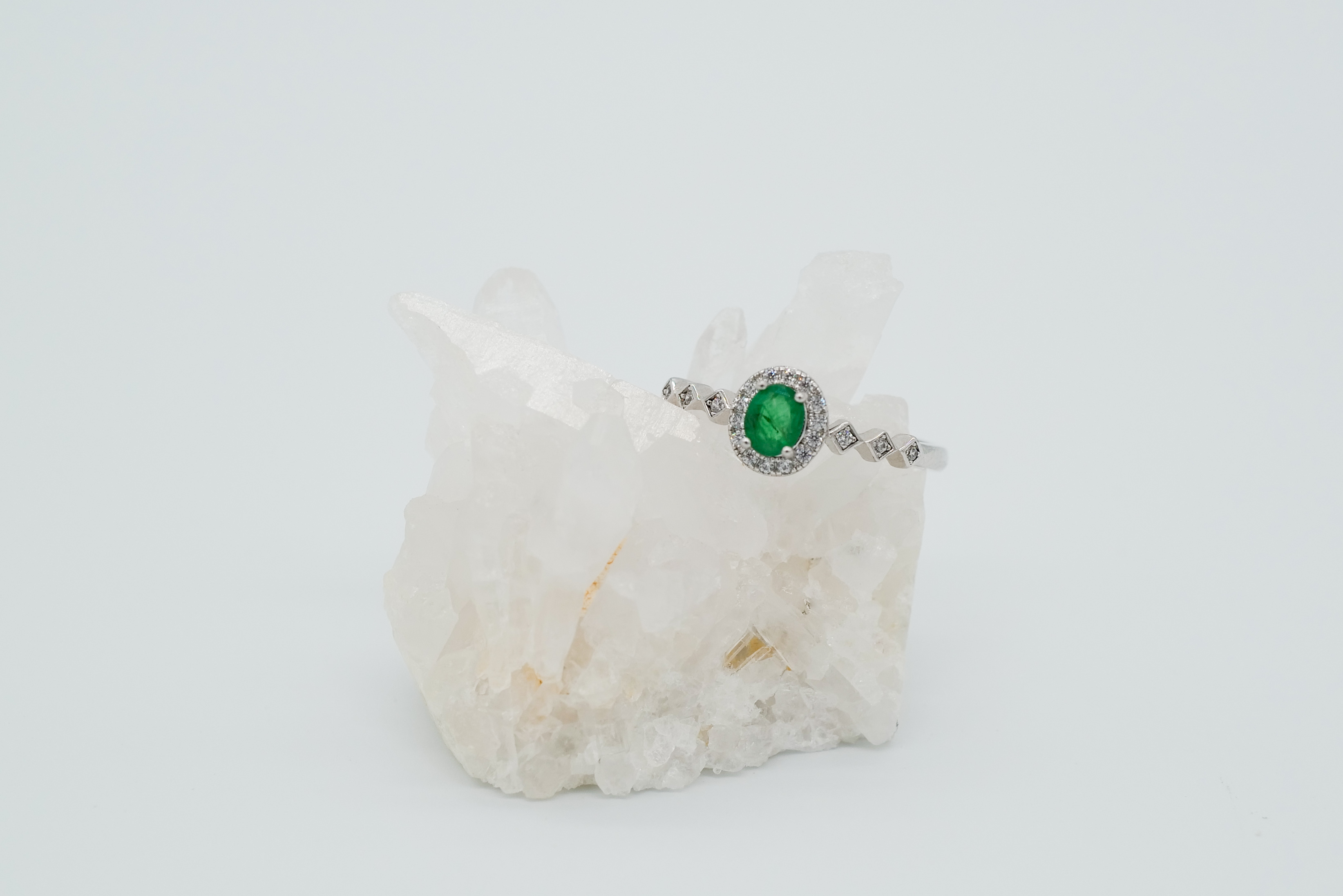 Anillo de esmeralda